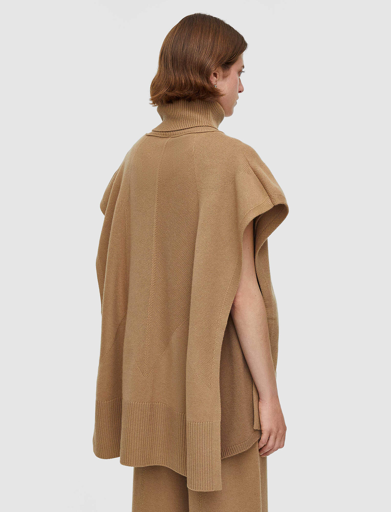 beige-poncho-en-laine-douce-JOSEPH