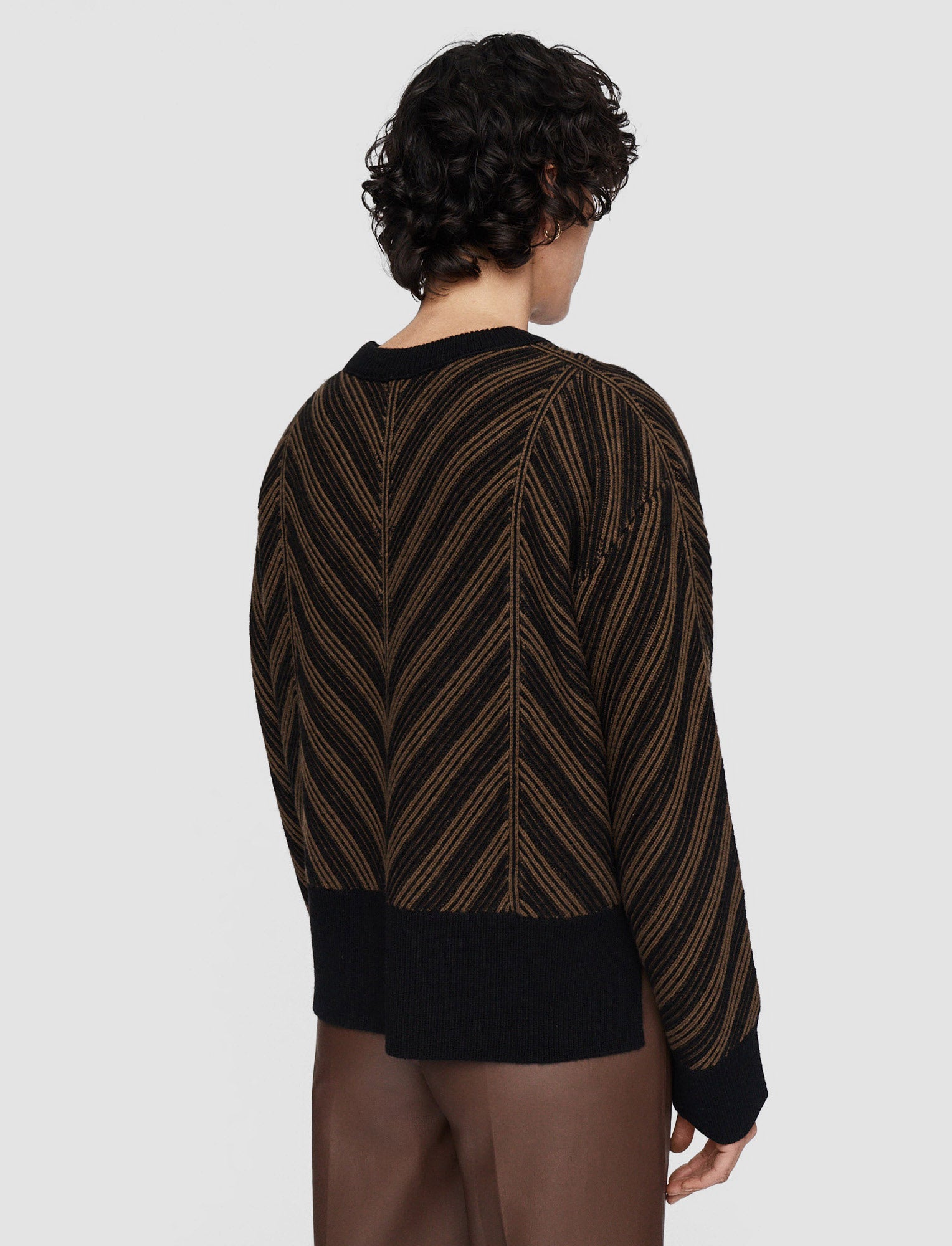 marron-pull-col-rond-cotele-a-chevrons-JOSEPH