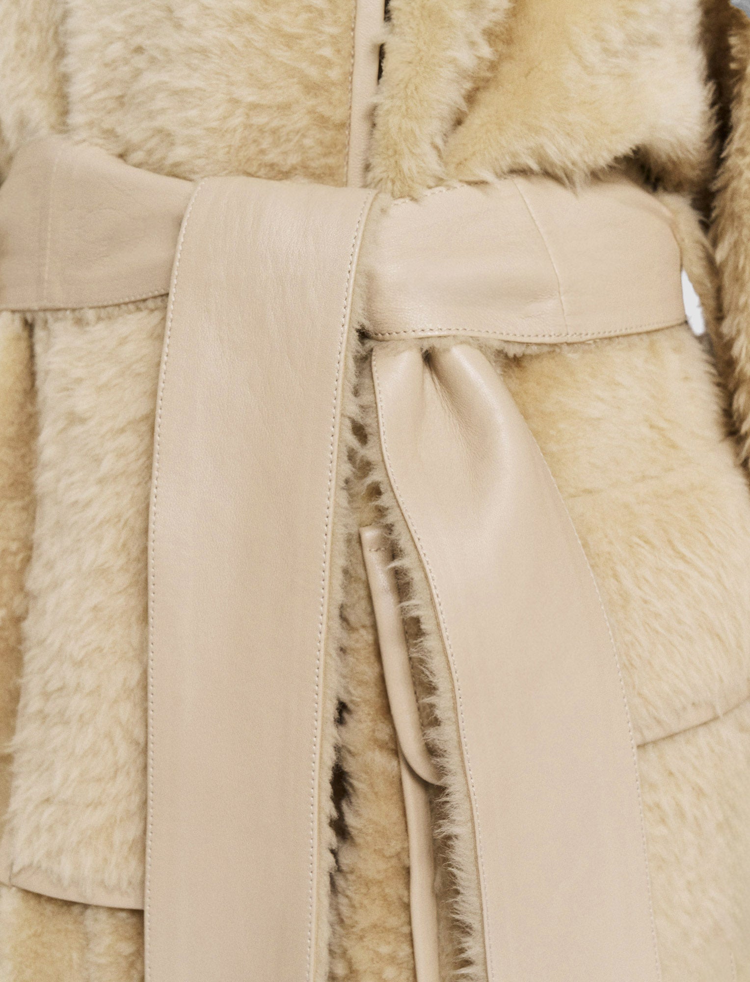 ベージュ-textured-shearling-denis-コート-JOSEPH