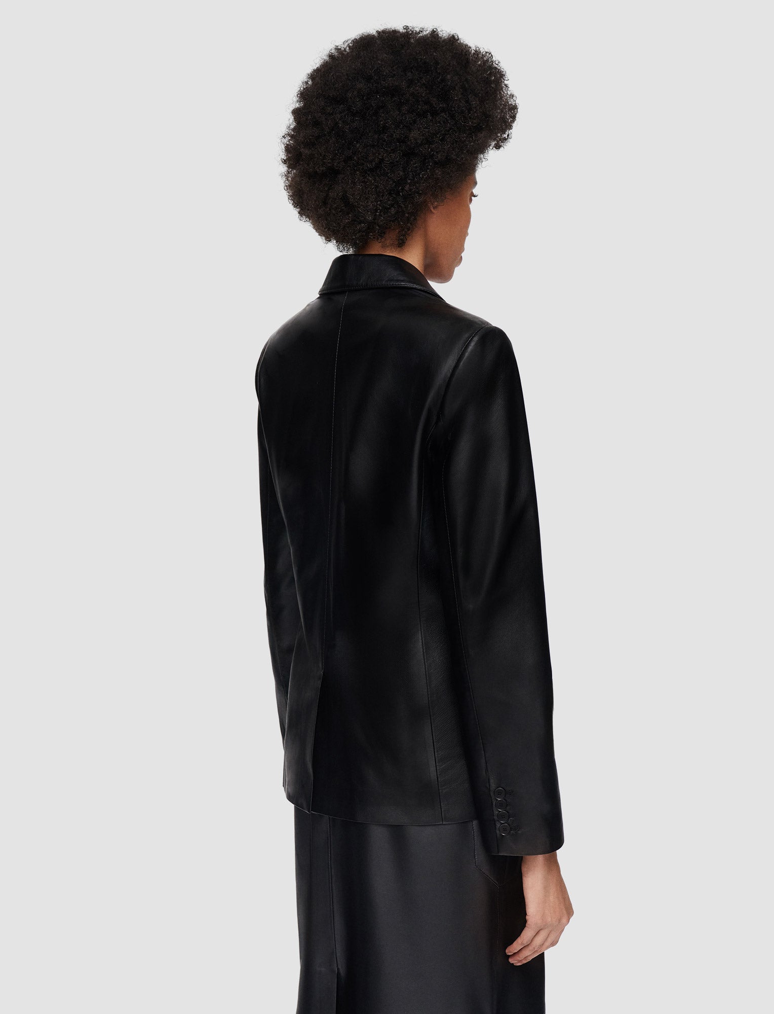 noir-veste-glenview-en-cuir-nappa-JOSEPH