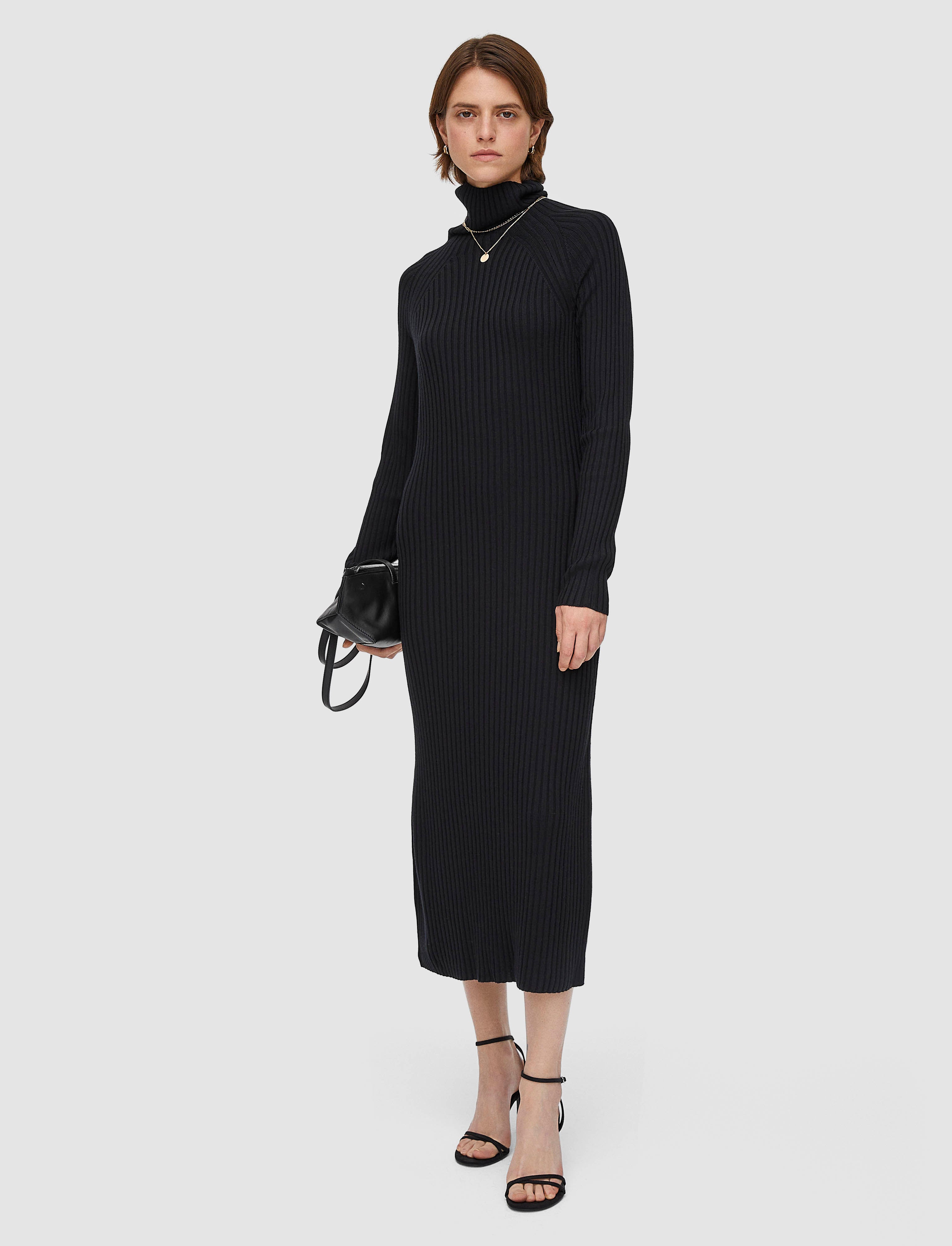 noir-robe-cotelee-en-soie-et-laine-merinos-JOSEPH