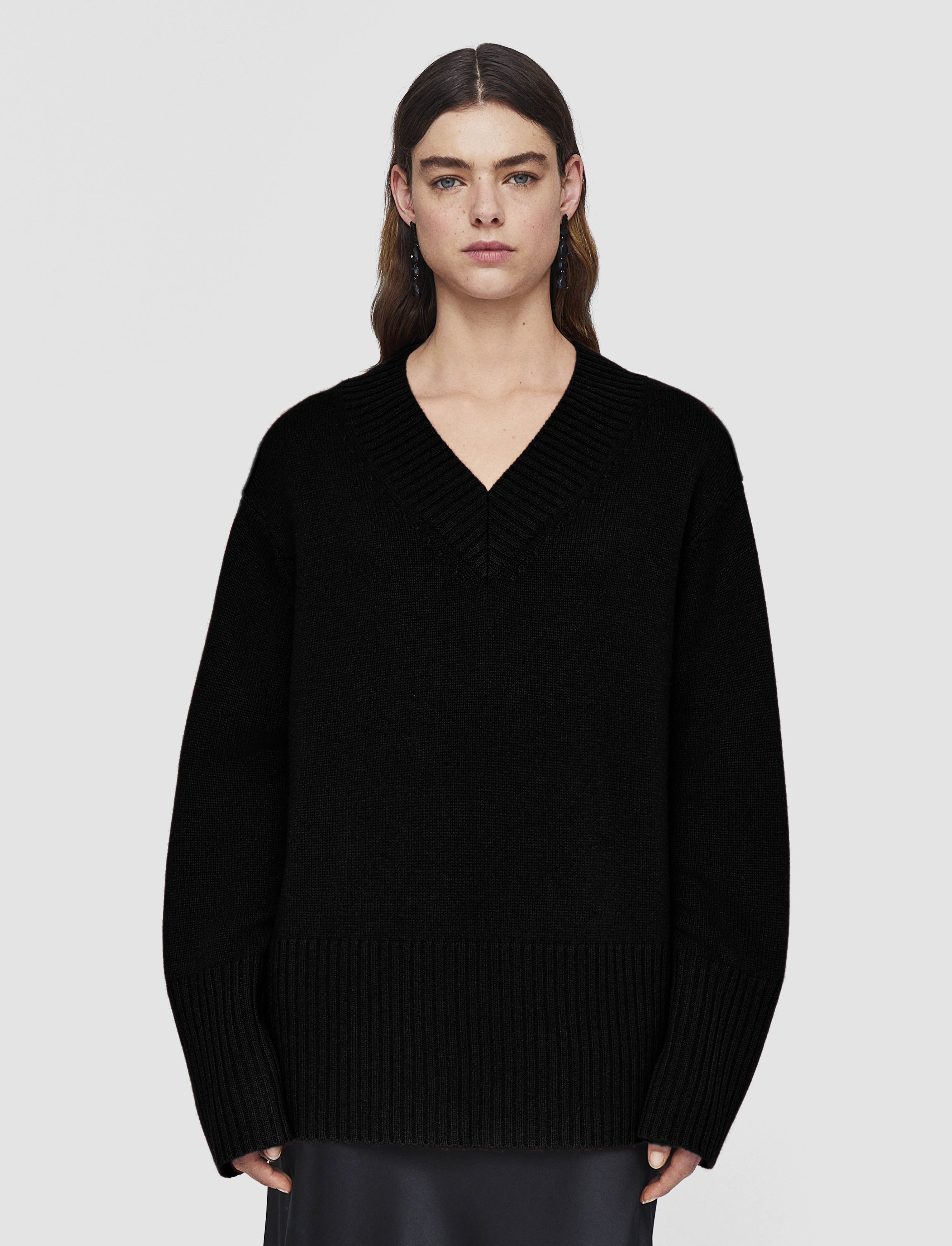 black-luxe-cashmere-v-neck-jumper-JOSEPH