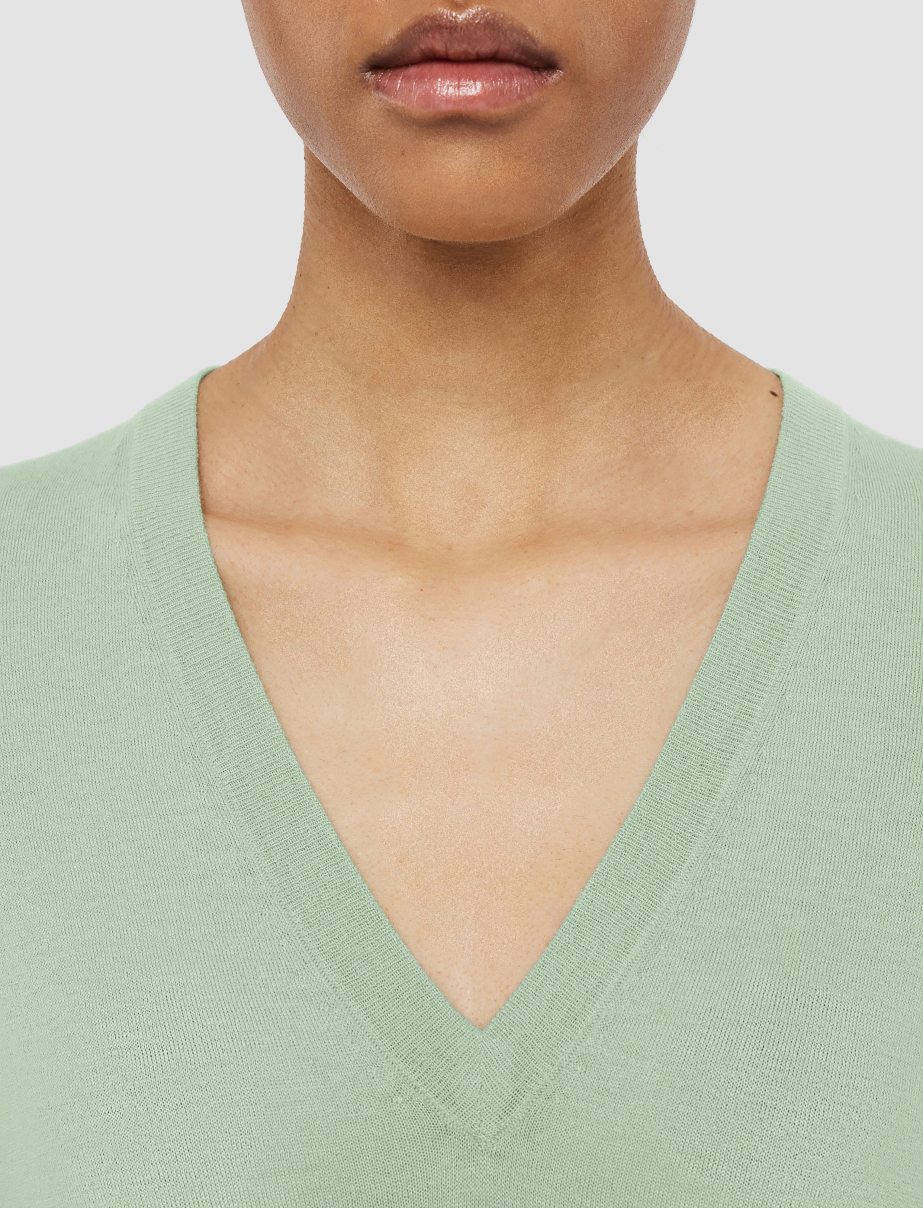 green-cashair-v-neck-jumper-JOSEPH