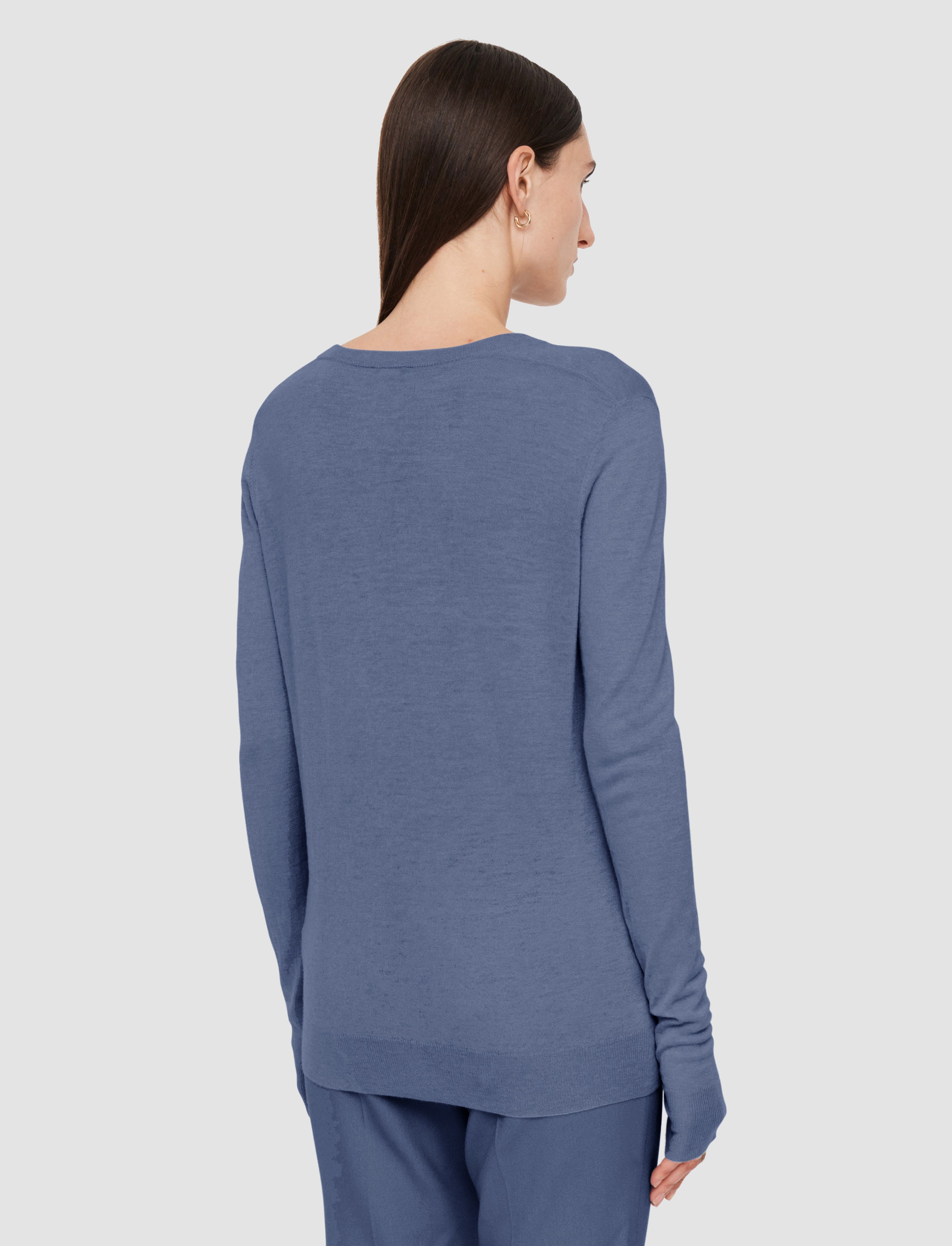 bleu-pull-col-v-en-cashair-JOSEPH