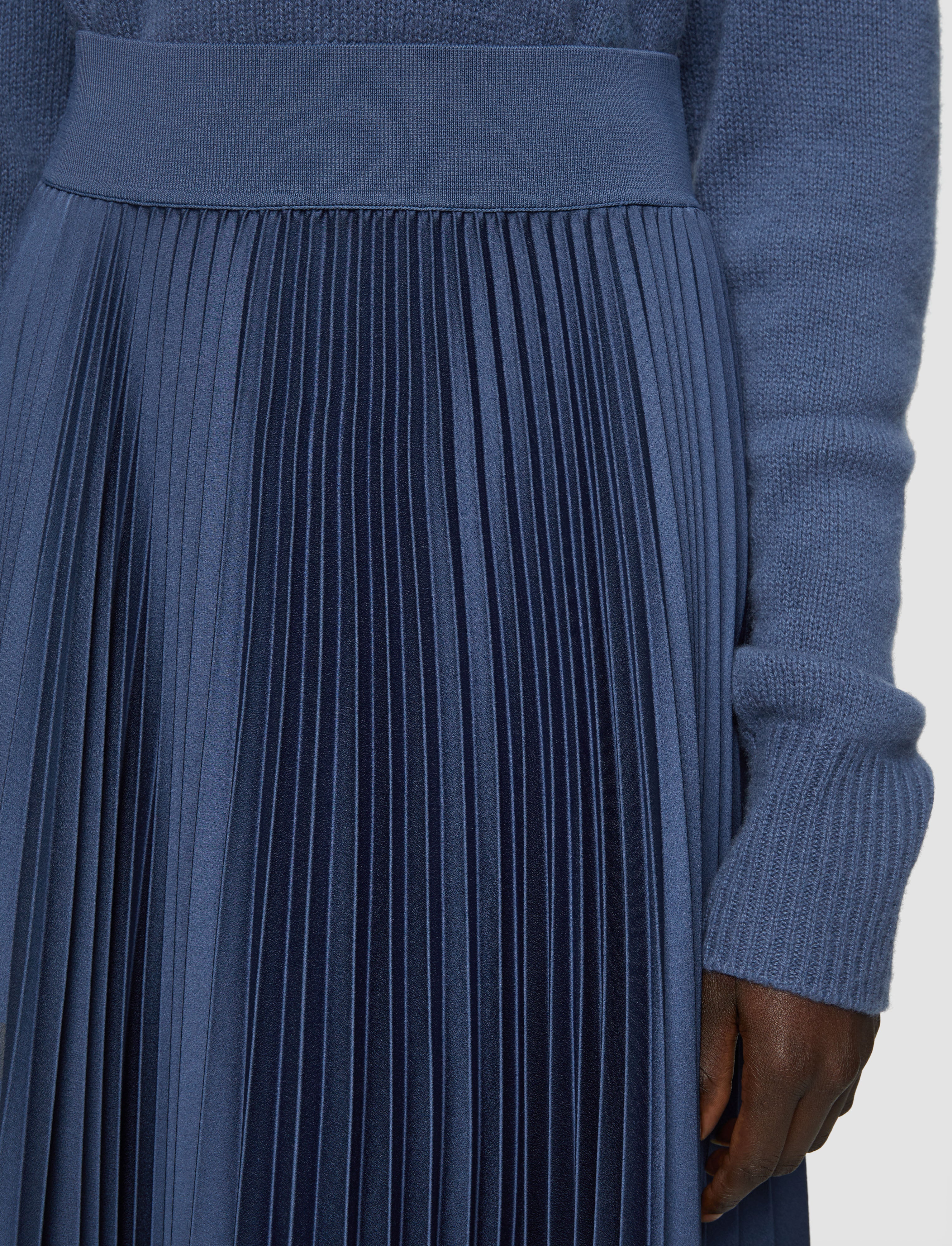 blue-ade-knit-weave-plisse-skirt-JOSEPH