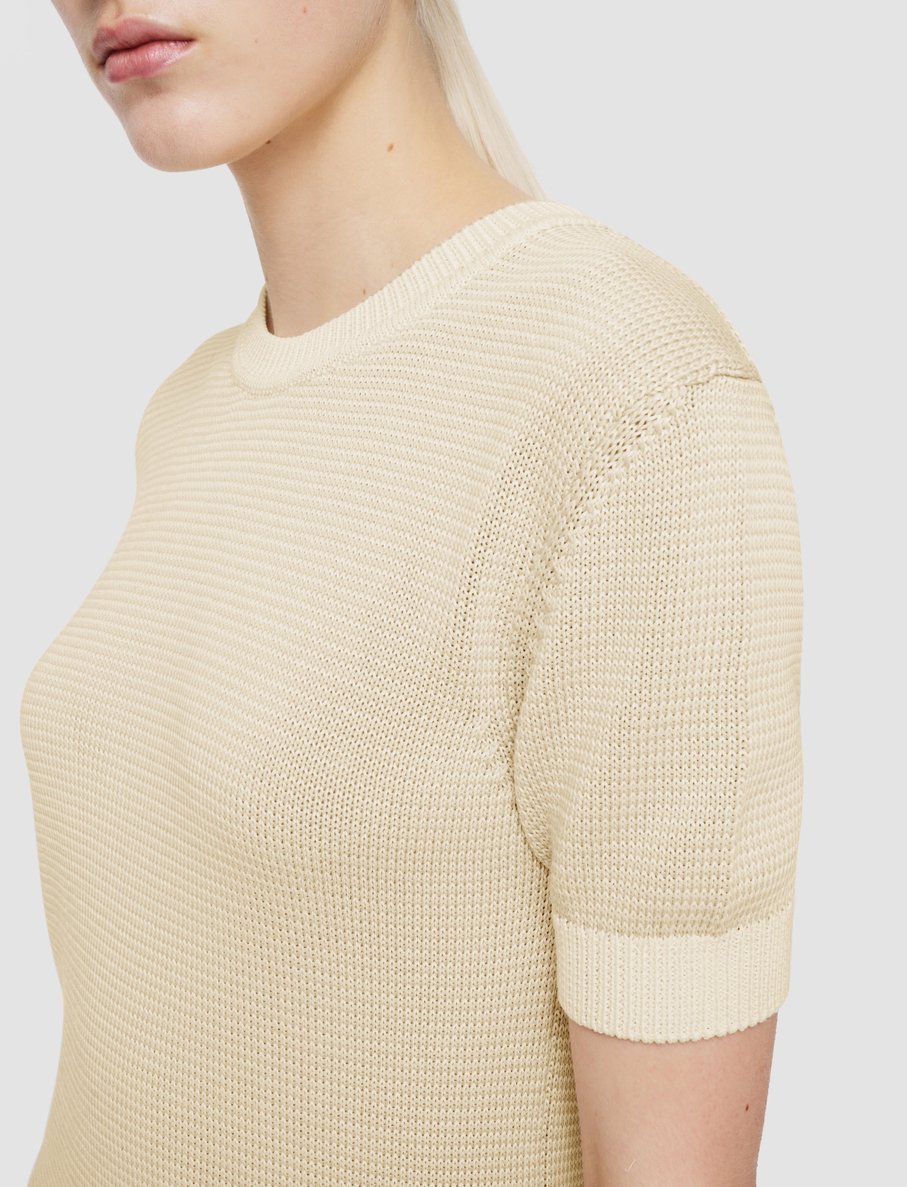 beige-haut-en-maille-a-micro-rayures-JOSEPH