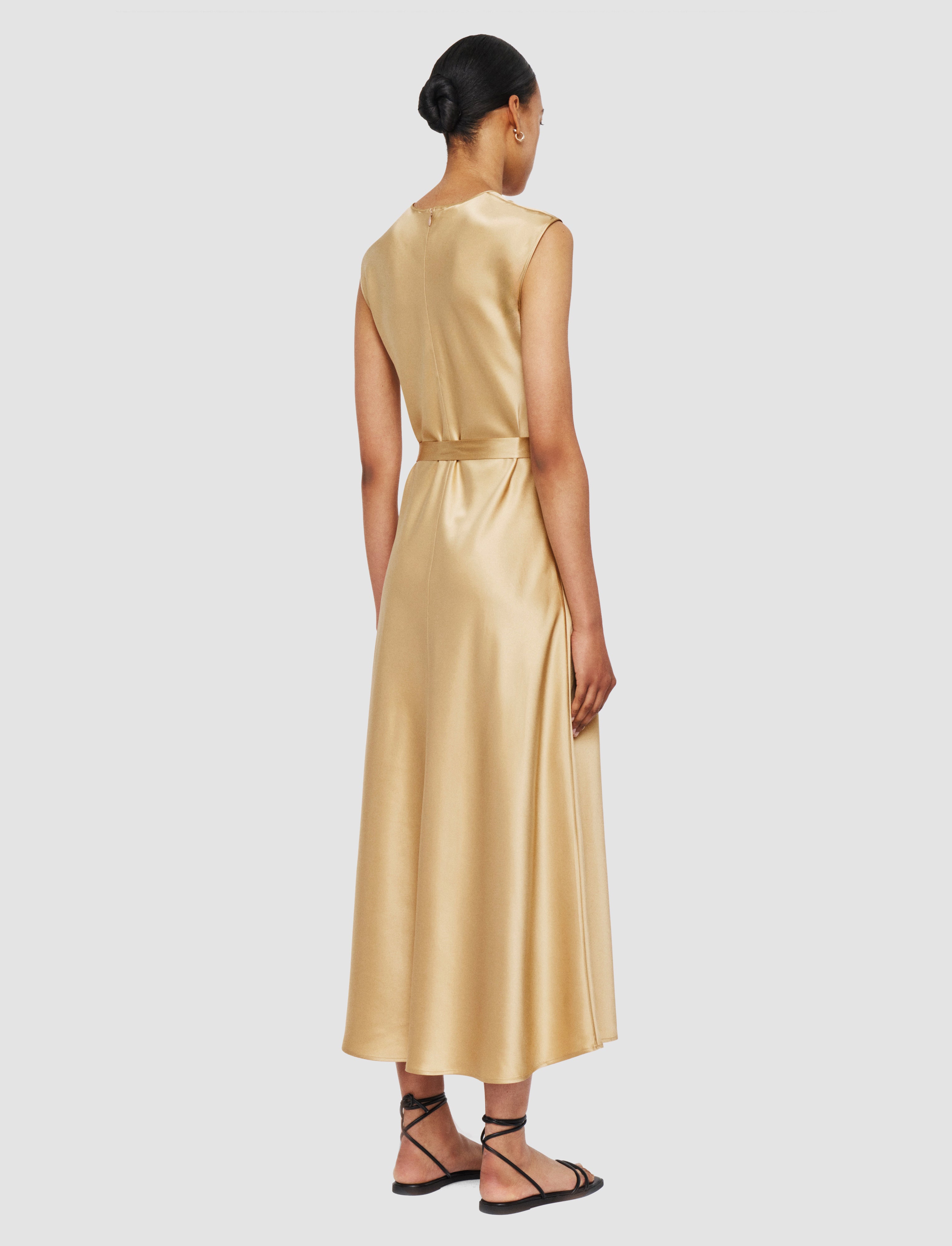 beige-robe-garnier-en-satin-de-soie-JOSEPH