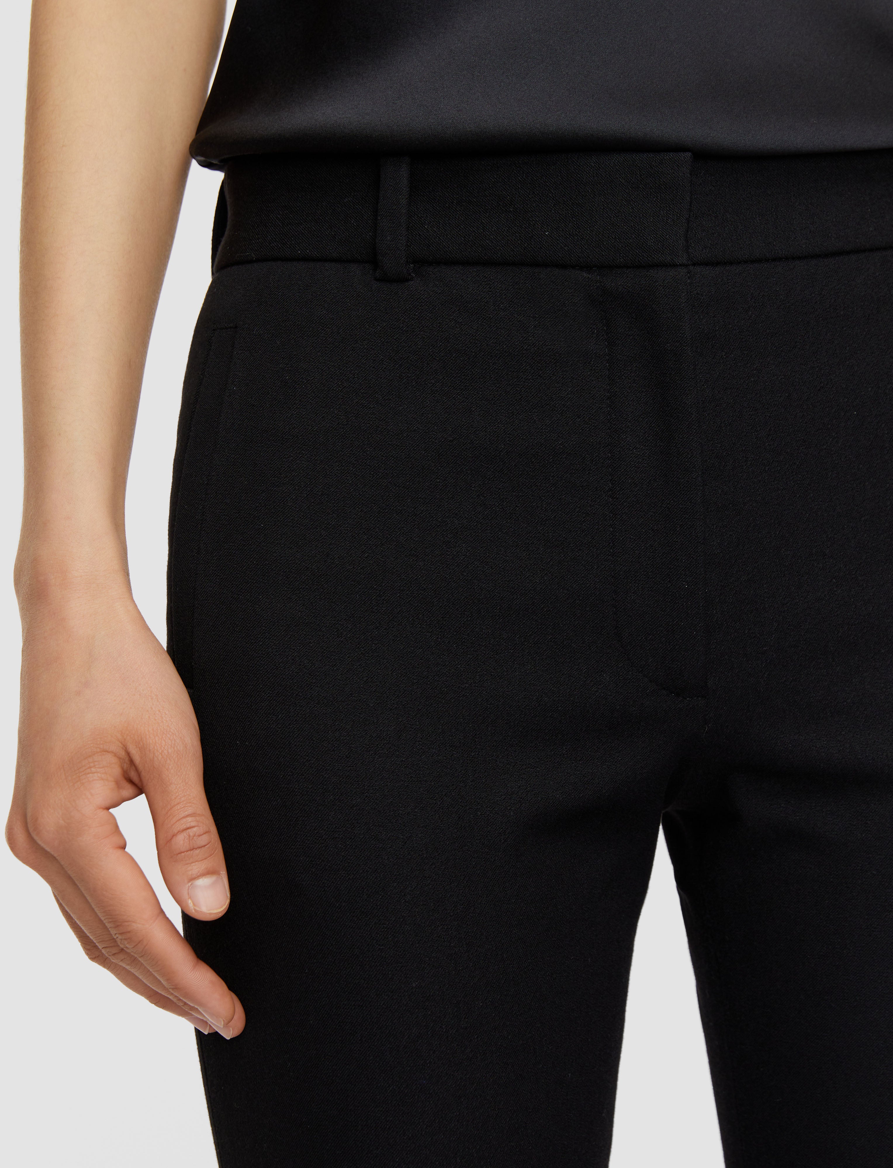 noir-pantalon-new-eliston-en-gabardine-stretch-JOSEPH