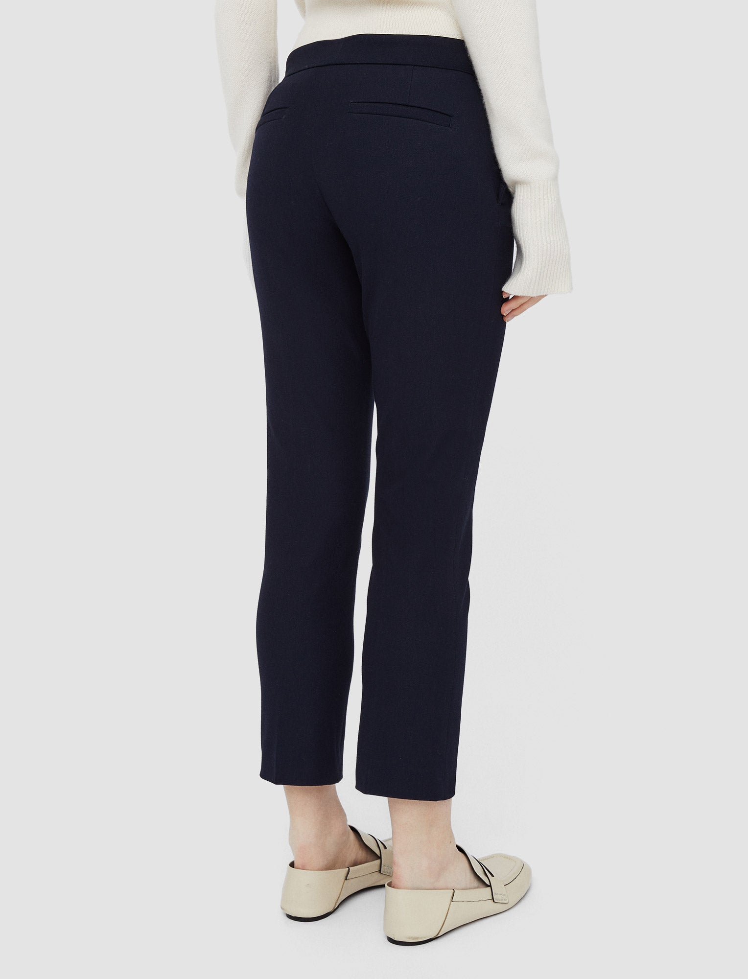 bleu-pantalon-queen-en-gabardine-stretch-JOSEPH