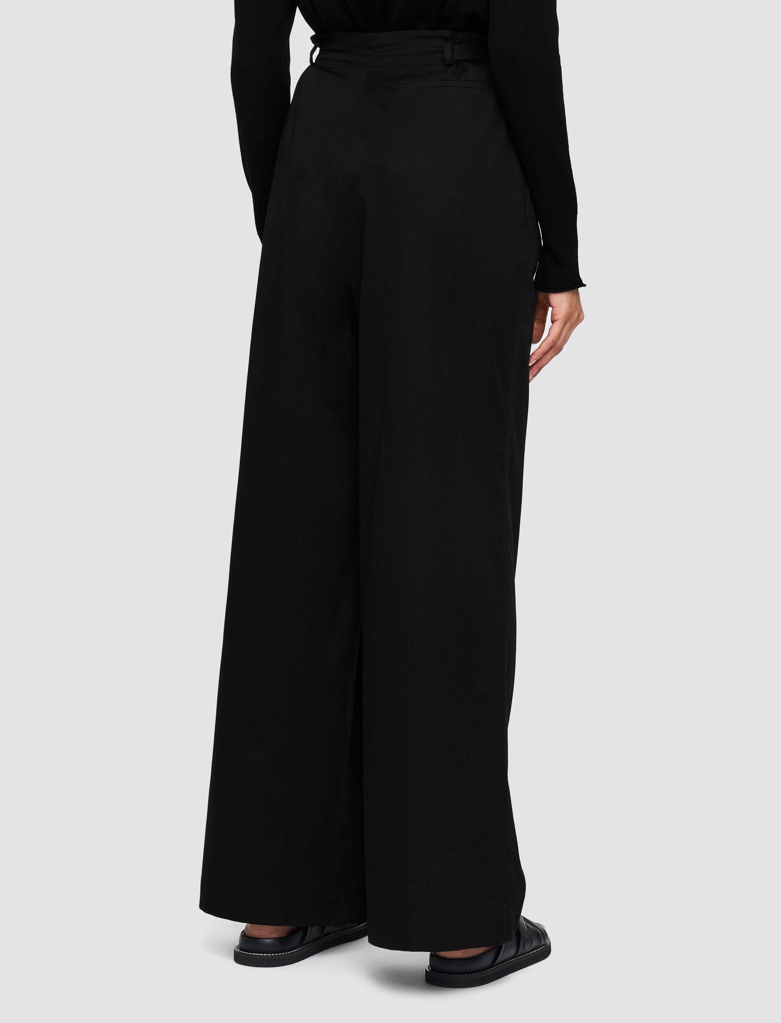 noir-pantalon-tunis-en-satin-de-coton-leger-JOSEPH