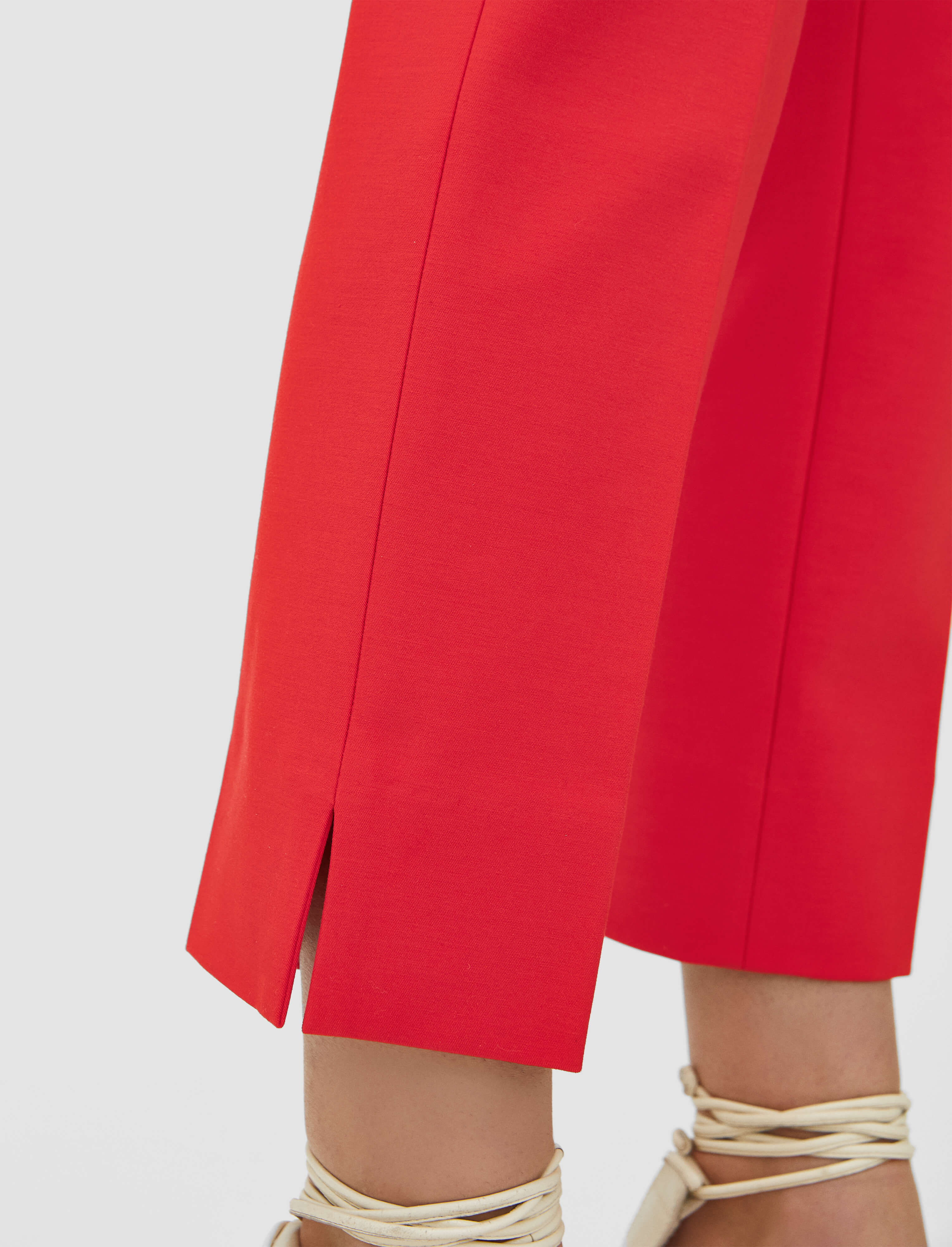 rouge-pantalon-bing-court-en-toile-bi-stretch-JOSEPH