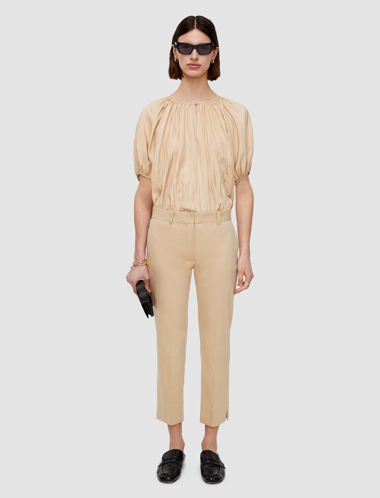 beige-pantalon-bing-court-en-gabardine-stretch-legere-JOSEPH