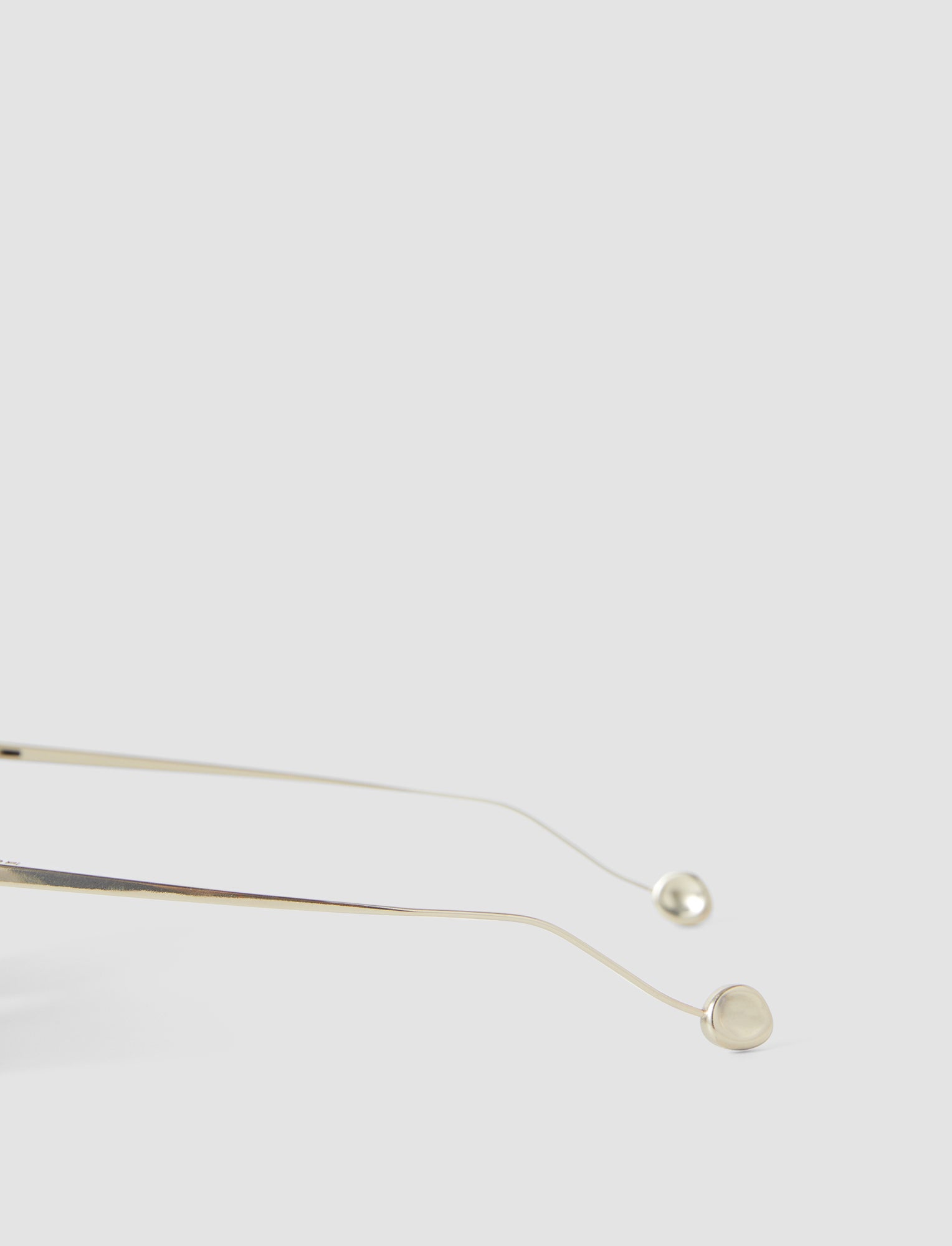 black-laarous-cat-eye-sunglasses-JOSEPH