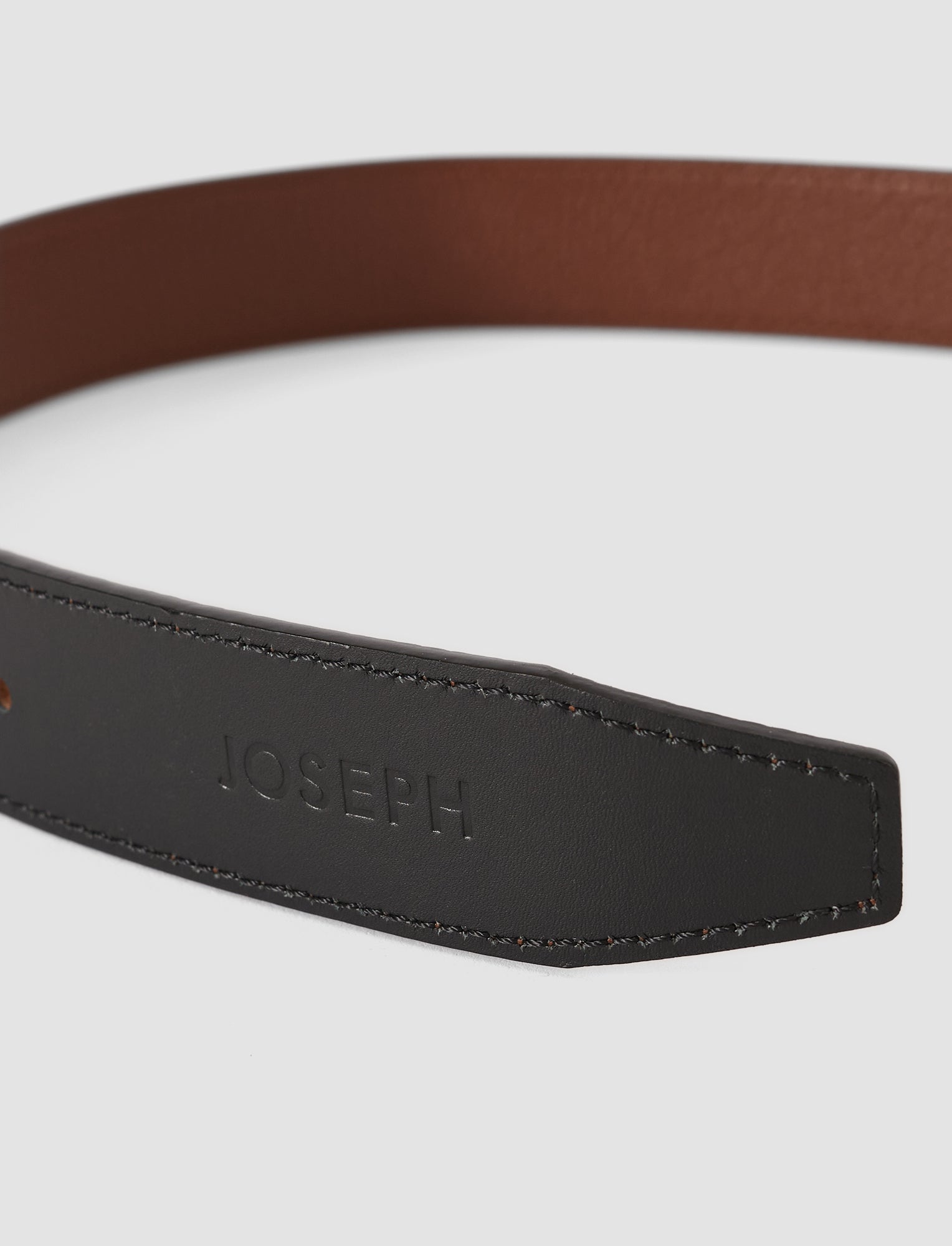 Maeva Reversible Leather Belt in Black | JOSEPH US