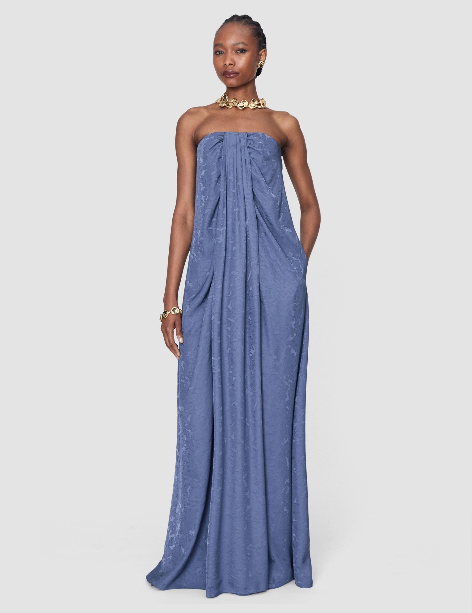 dress sleeve pattern design Assembly Line, Multi-Sleeve Midi Pattern, Two Size Ranges, Sweden XL-3XL closed with a button best boutiques in texas Size:XL:38-40 Bust Size Royal Blue Satin A-line