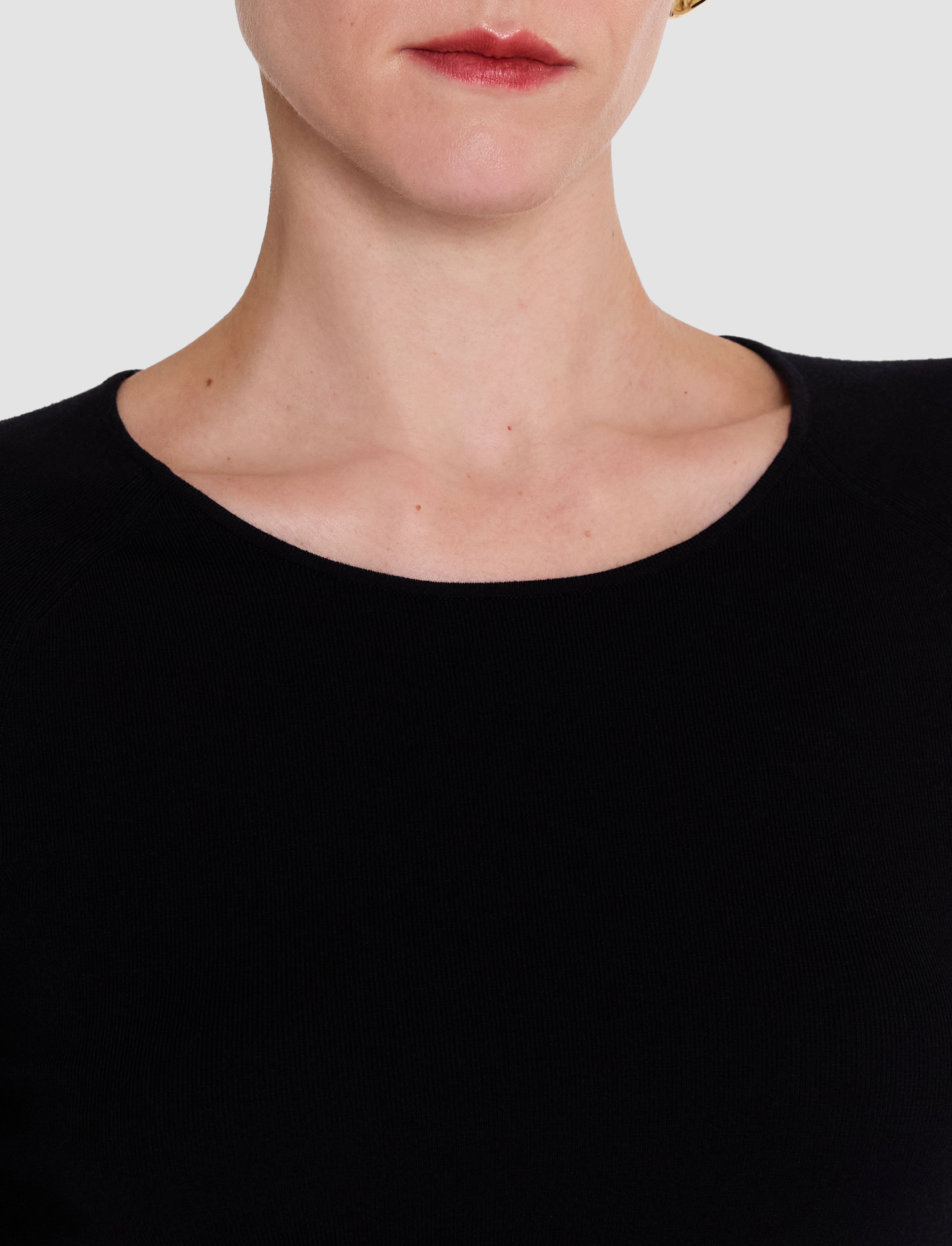 noir-top-nali-en-stretch-de-soie-JOSEPH