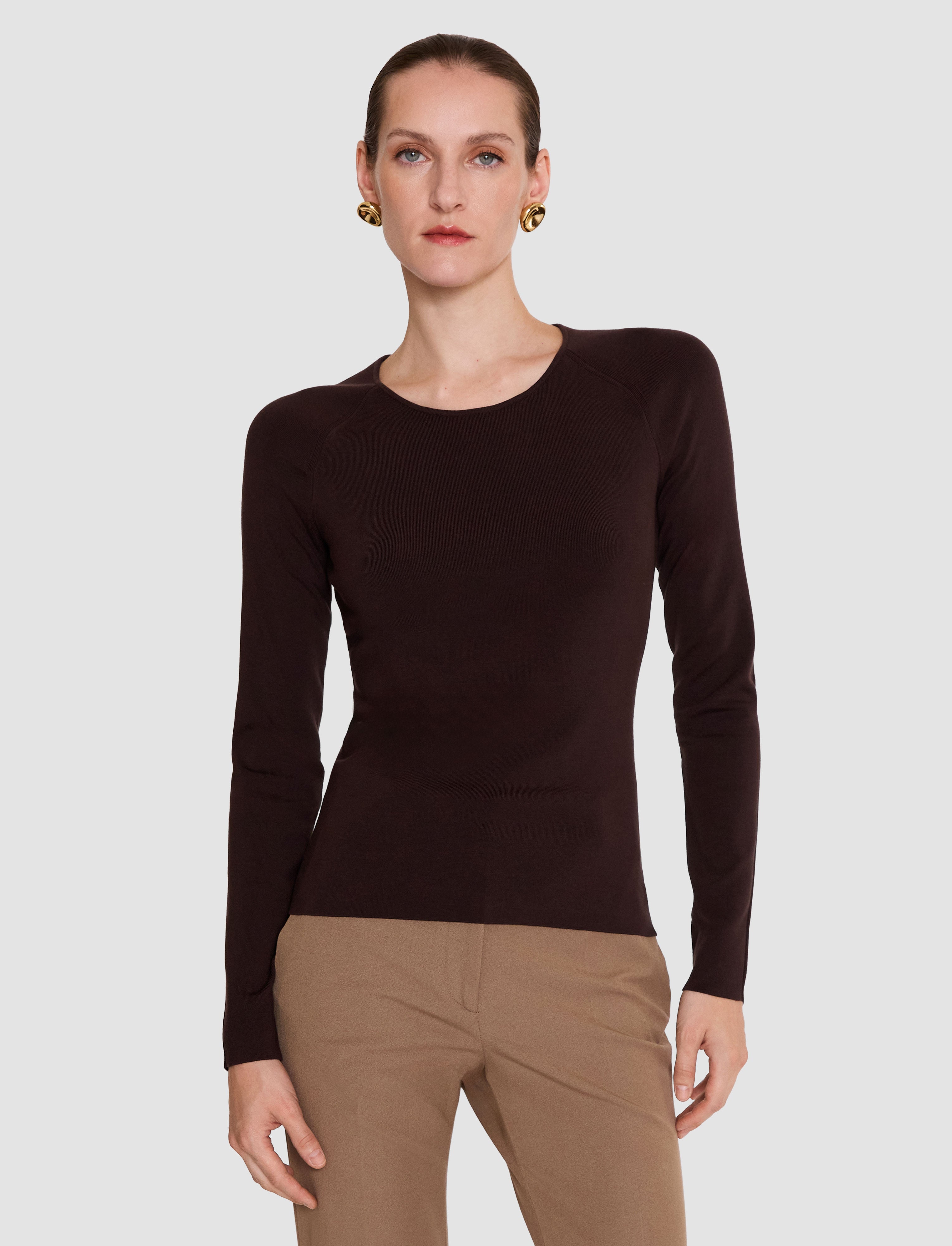 marron-top-nali-en-stretch-de-soie-JOSEPH