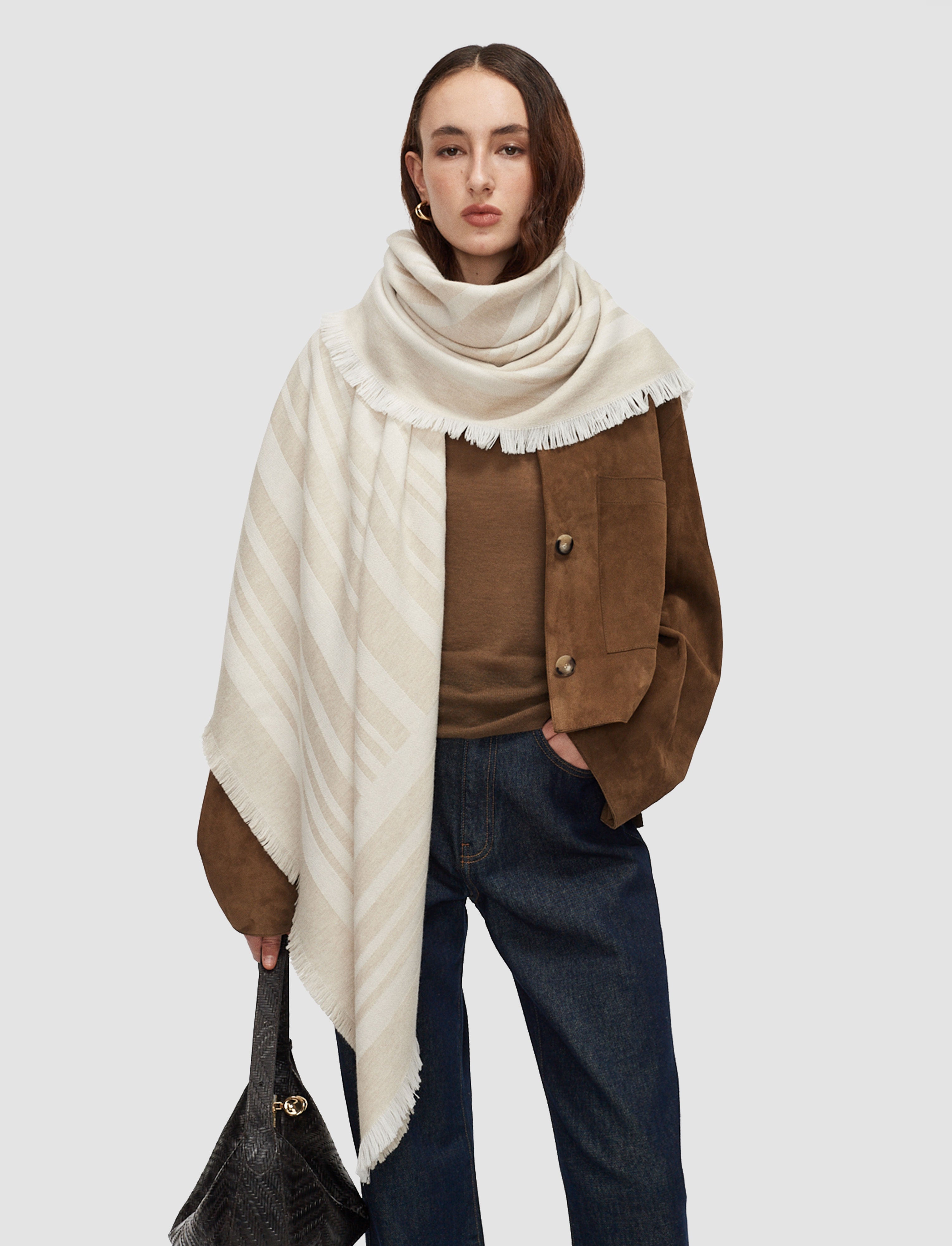 Neoma Wool Jacquard Scarf in Beige | JOSEPH AT
