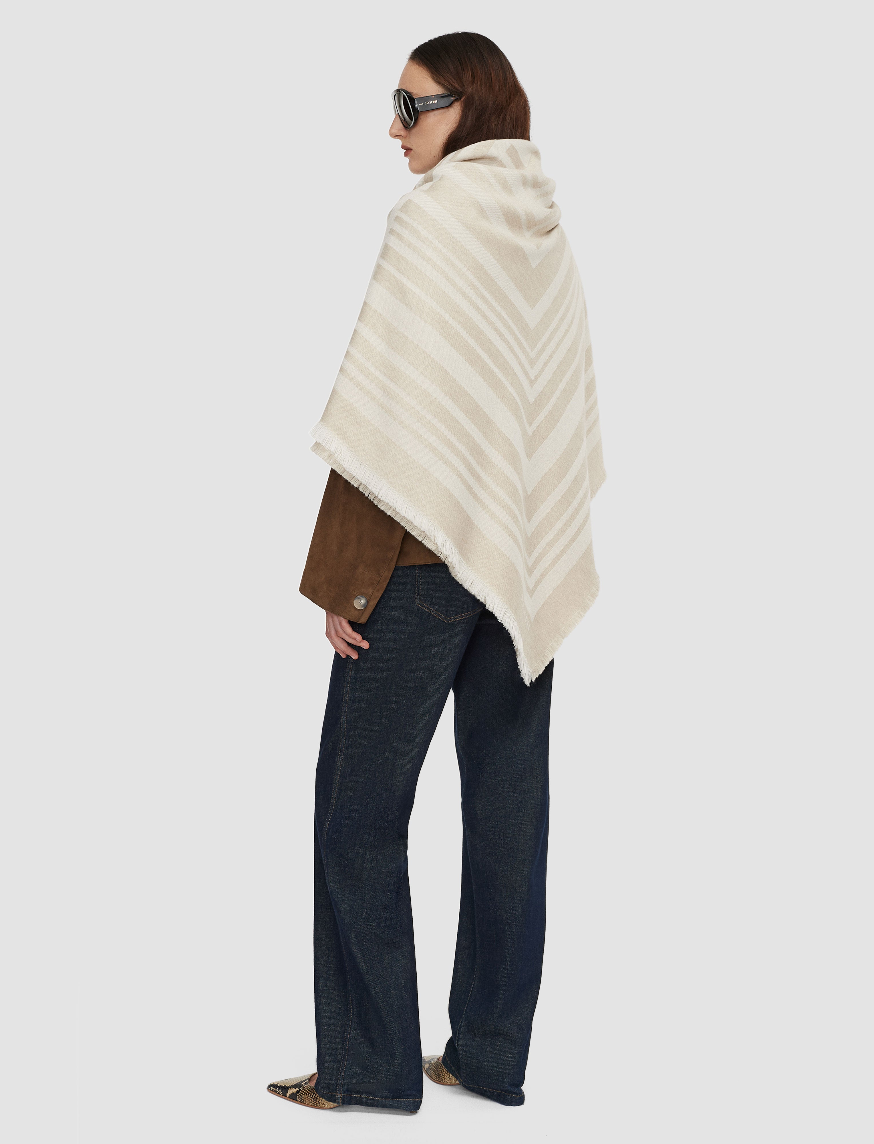beige-neoma-wool-jacquard-scarf-JOSEPH