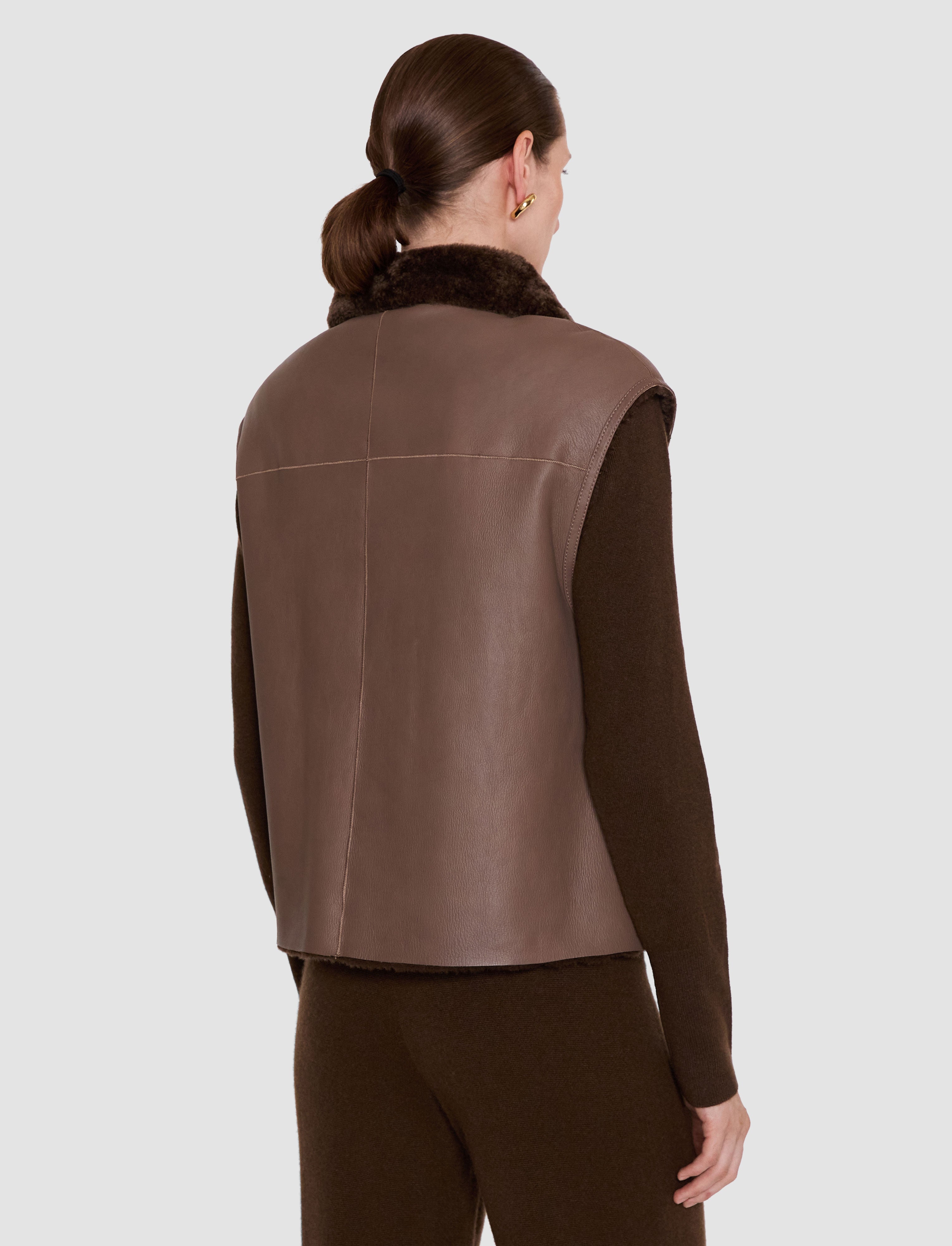 marron-gilet-nico-reversible-en-peau-lainee-texture-JOSEPH