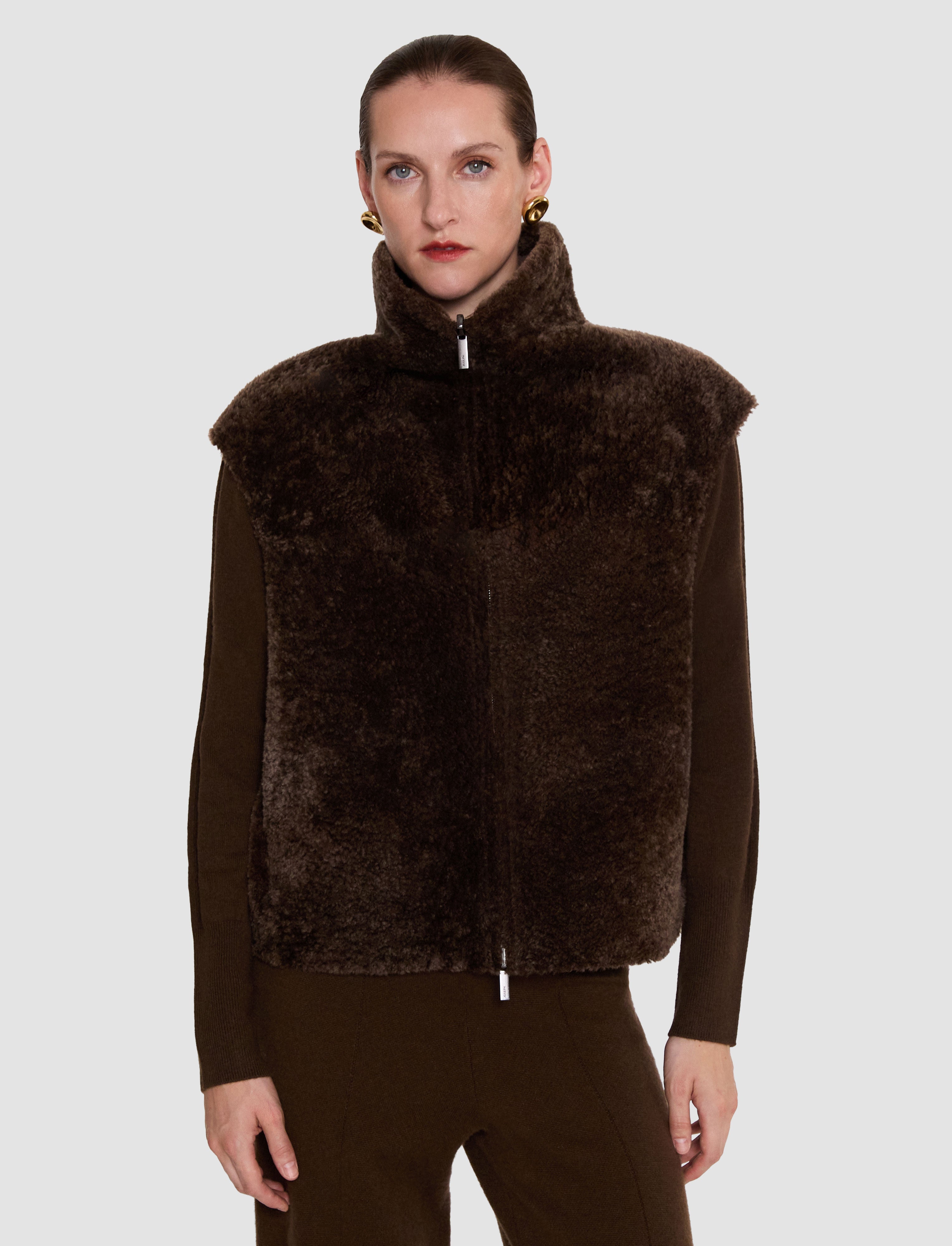 marron-gilet-nico-reversible-en-peau-lainee-texture-JOSEPH