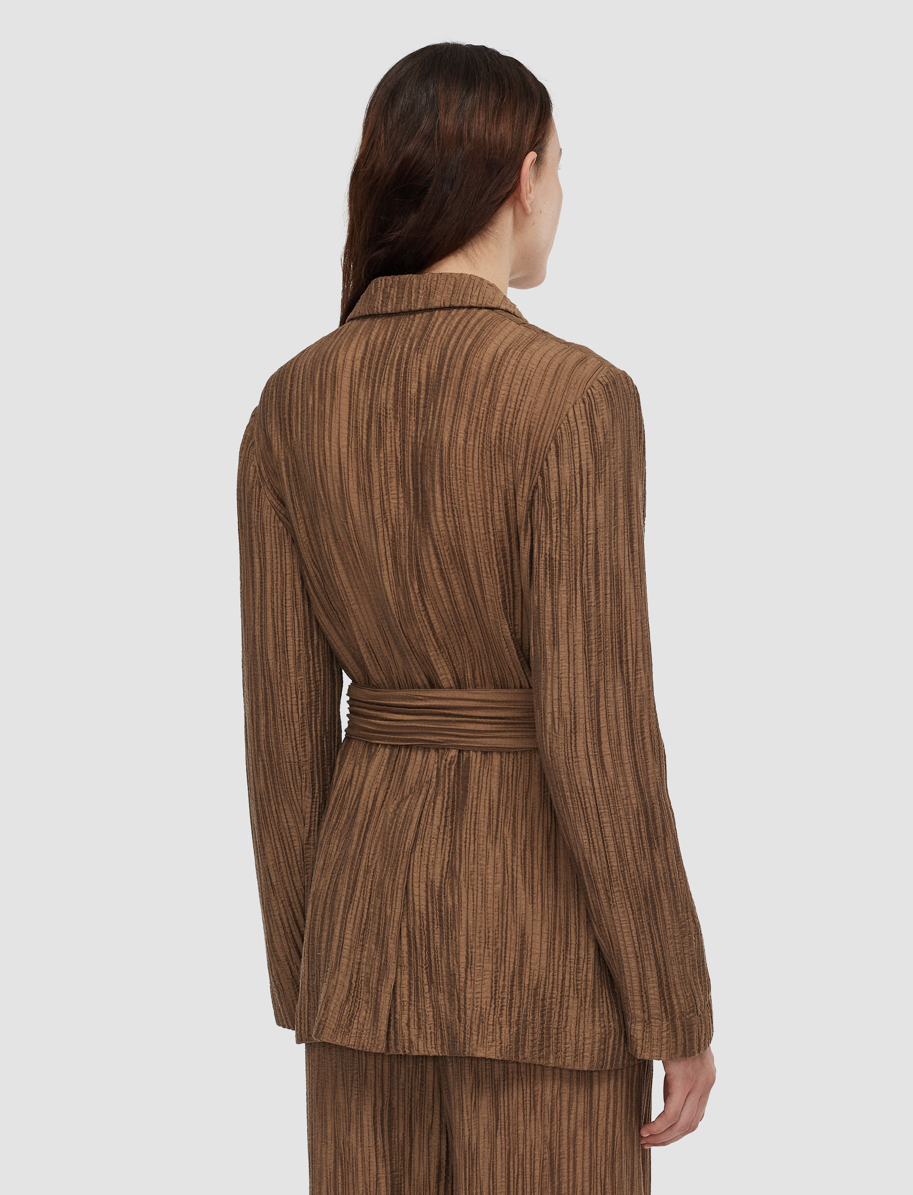 marron-veste-nymph-en-crepe-froisse-fluide-JOSEPH