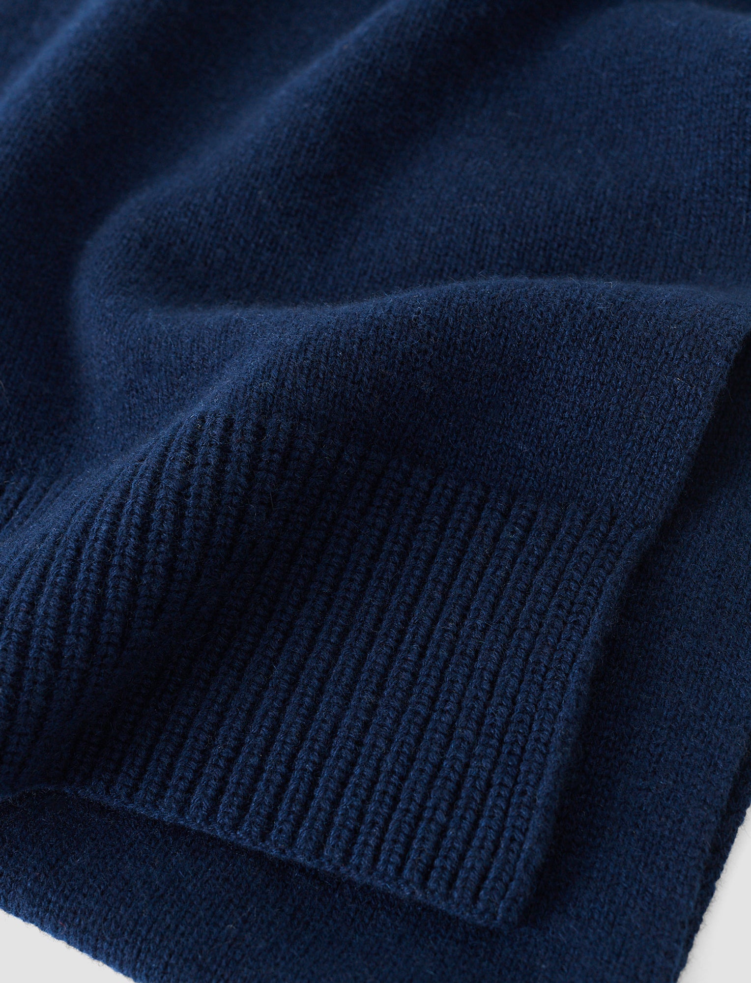 blue-pasilla-light-pure-cashmere-scarf-JOSEPH