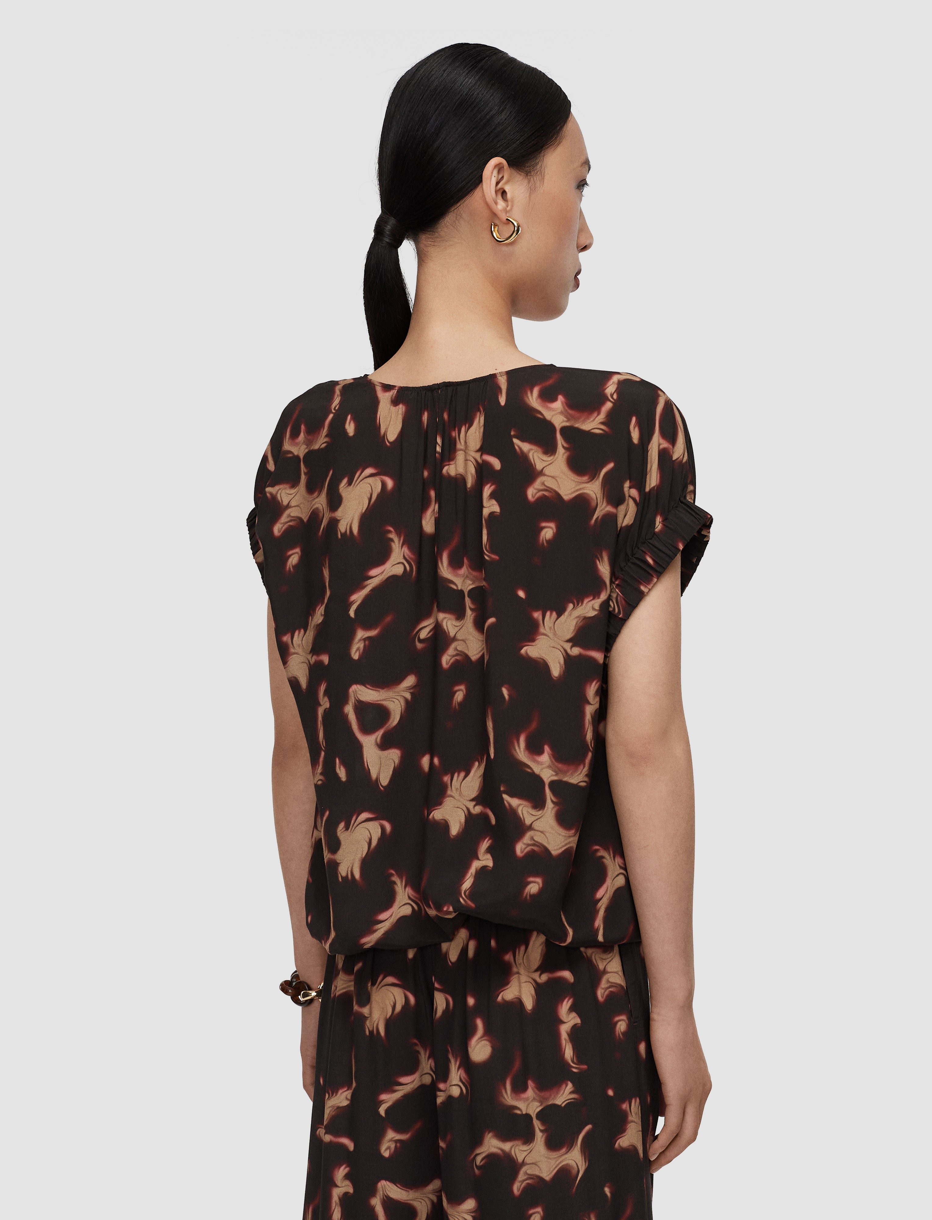 brown-phoebe-tortoiseshell-crepe-blouse-JOSEPH