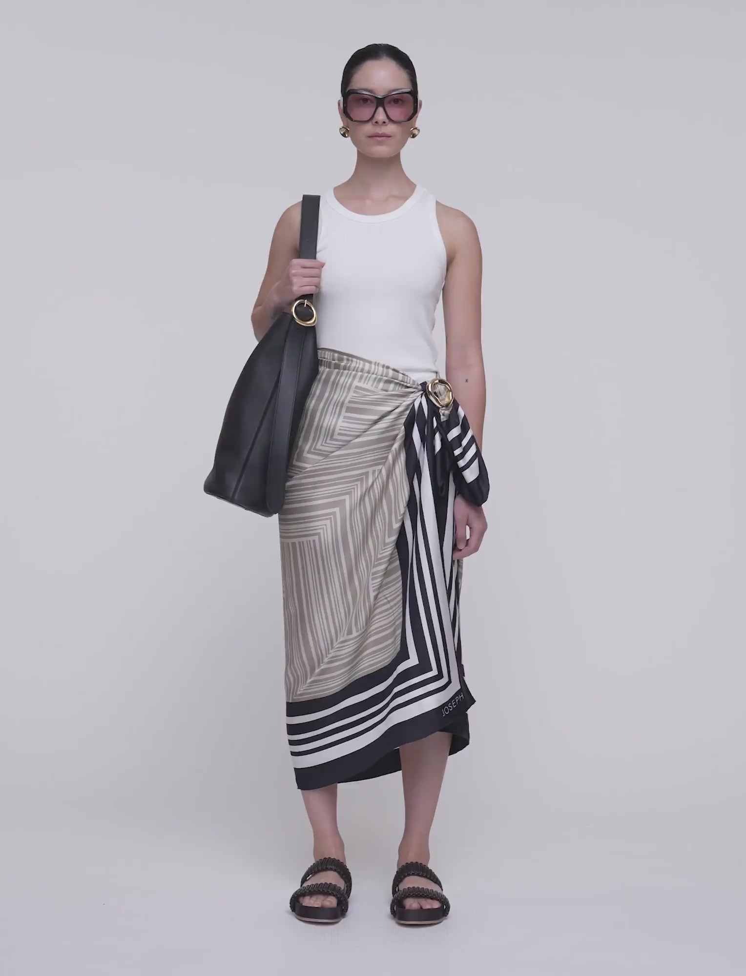 beige-echarpe-nixie-large-soie-JOSEPH