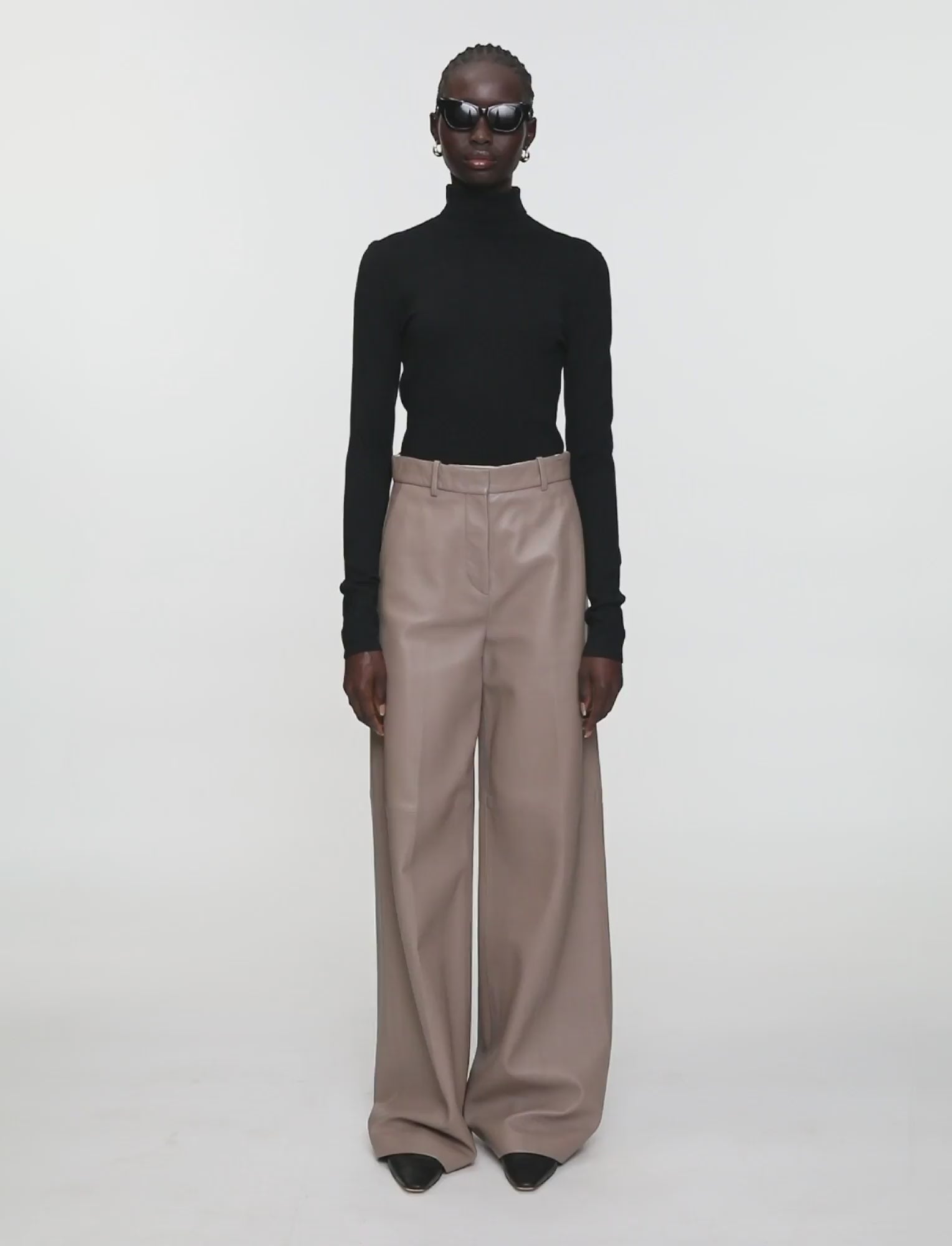 gris-pantalon-alana-en-cuir-nappa-JOSEPH