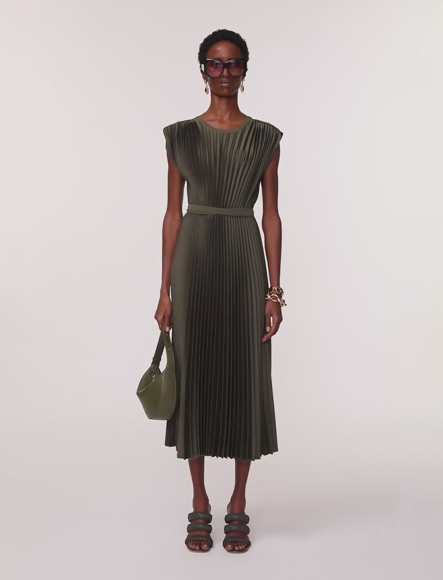 【PERVERZE】Pressed Knit Head Dress Volta Knit Weave Plissé Dress in Green | JOSEPH AT