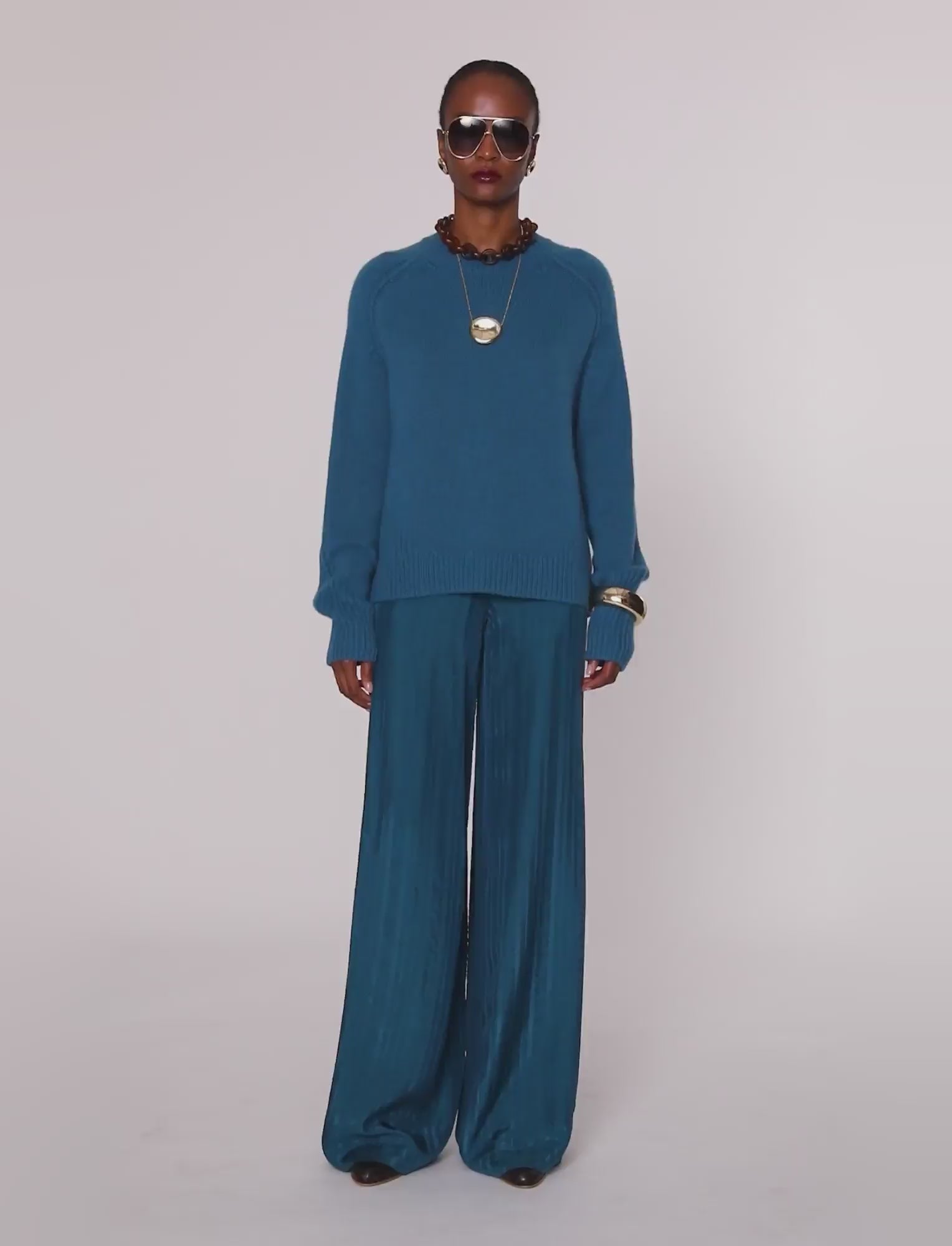 blue-isla-lofty-cashmere-jumper-JOSEPH