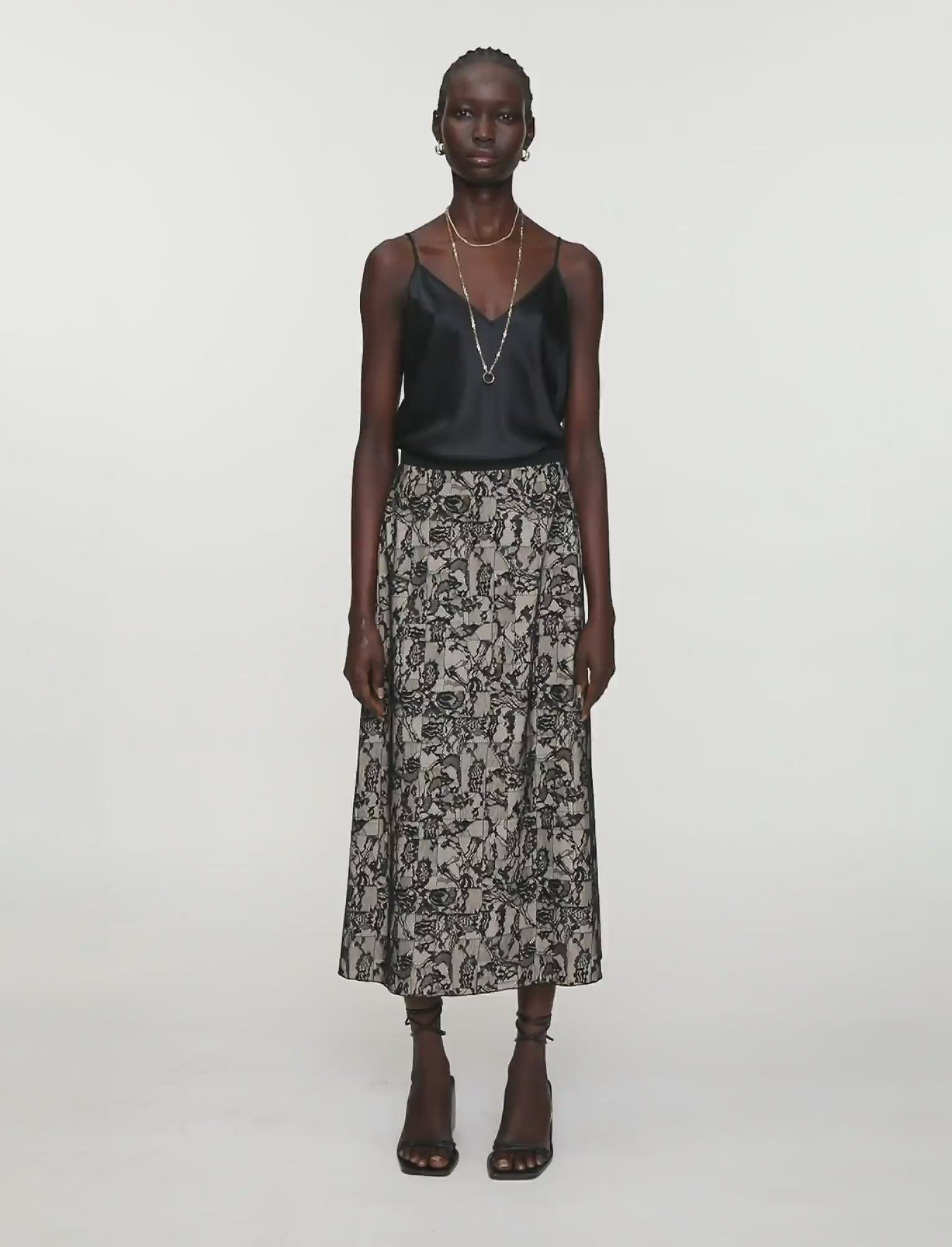 スカート JOSEPH Women Skirts JP001612 Black Patchwork Lace Skirt in Multicolour | JOSEPH AT