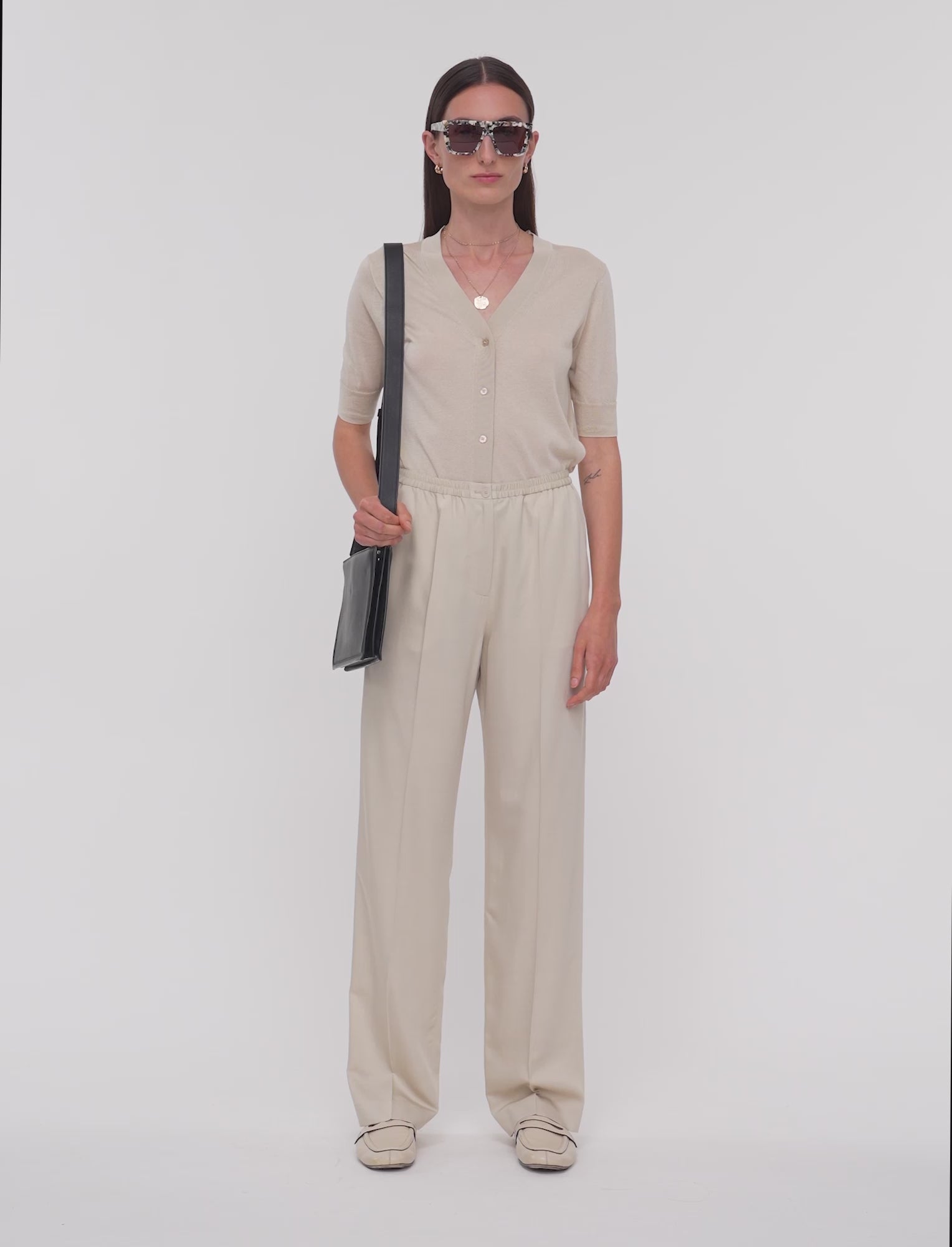 パンツ Joseph Soft Tailored Beige Trousers With Elastic Waistband Tahiti Soft Viscose Tailoring Trousers in Beige | JOSEPH GB