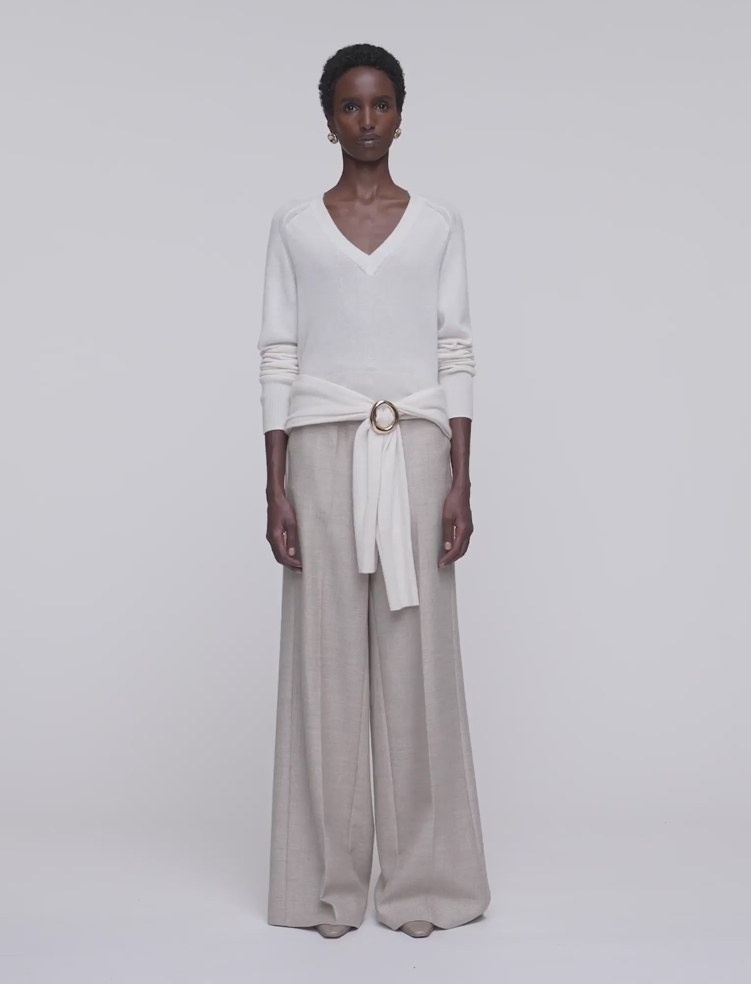 white-lucille-light-pure-cashmere-v-neck-jumper-JOSEPH