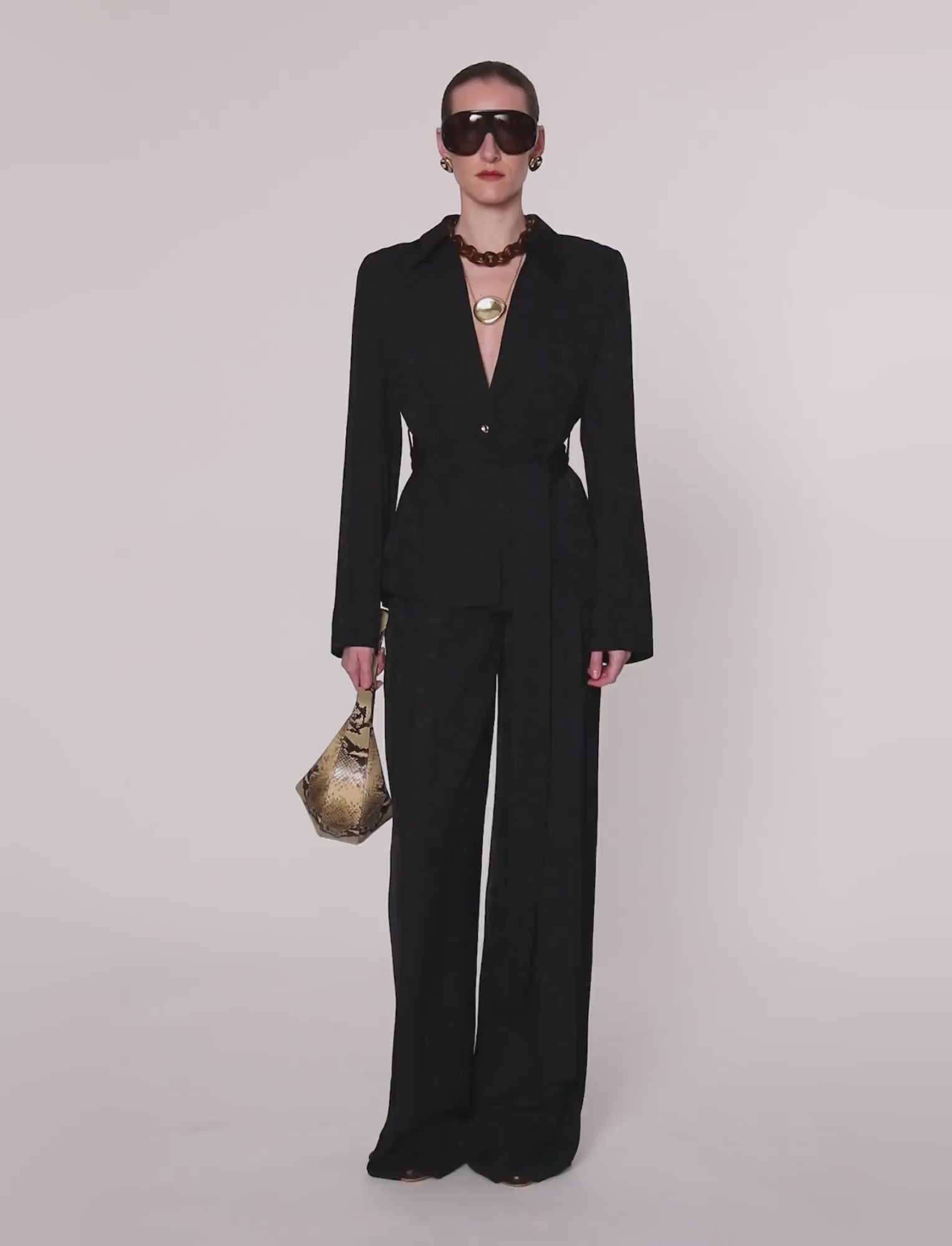 ダンデー5351 JACQUARD JACKETTE 46 Noemi Leopard Jacquard Jacket in Black | JOSEPH US