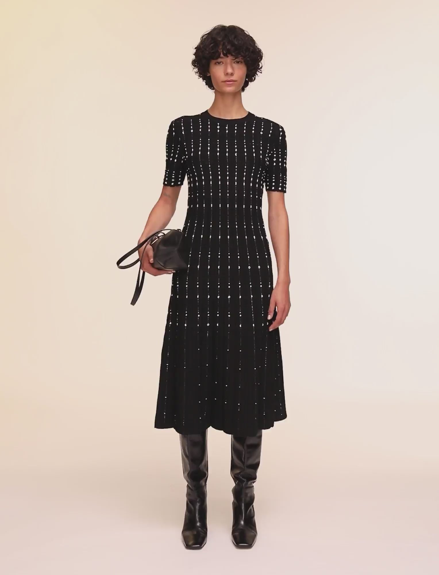 noir-robe-a-rayures-discontinues-JOSEPH