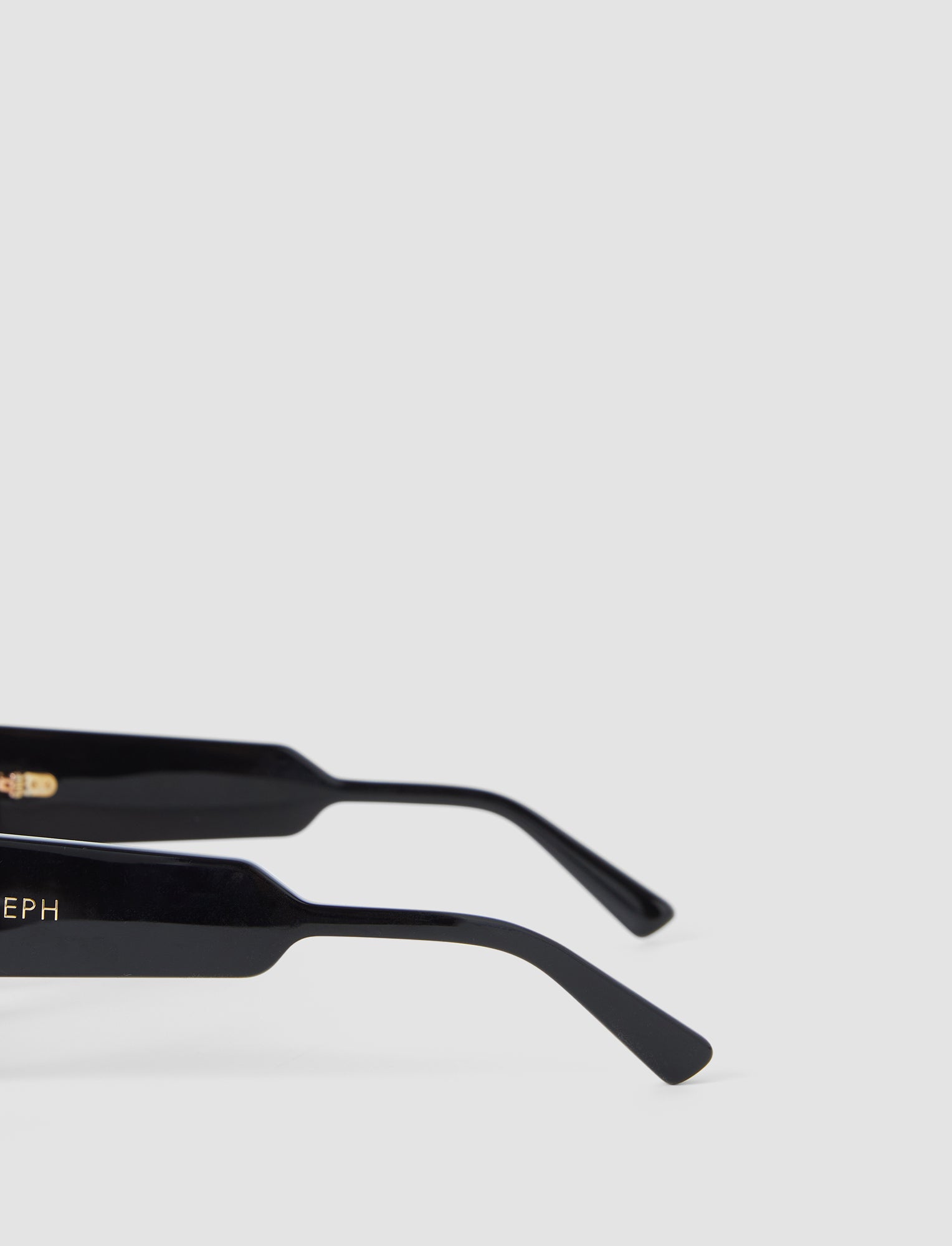 ブラック-slima-バタフライサングラス-JOSEPH