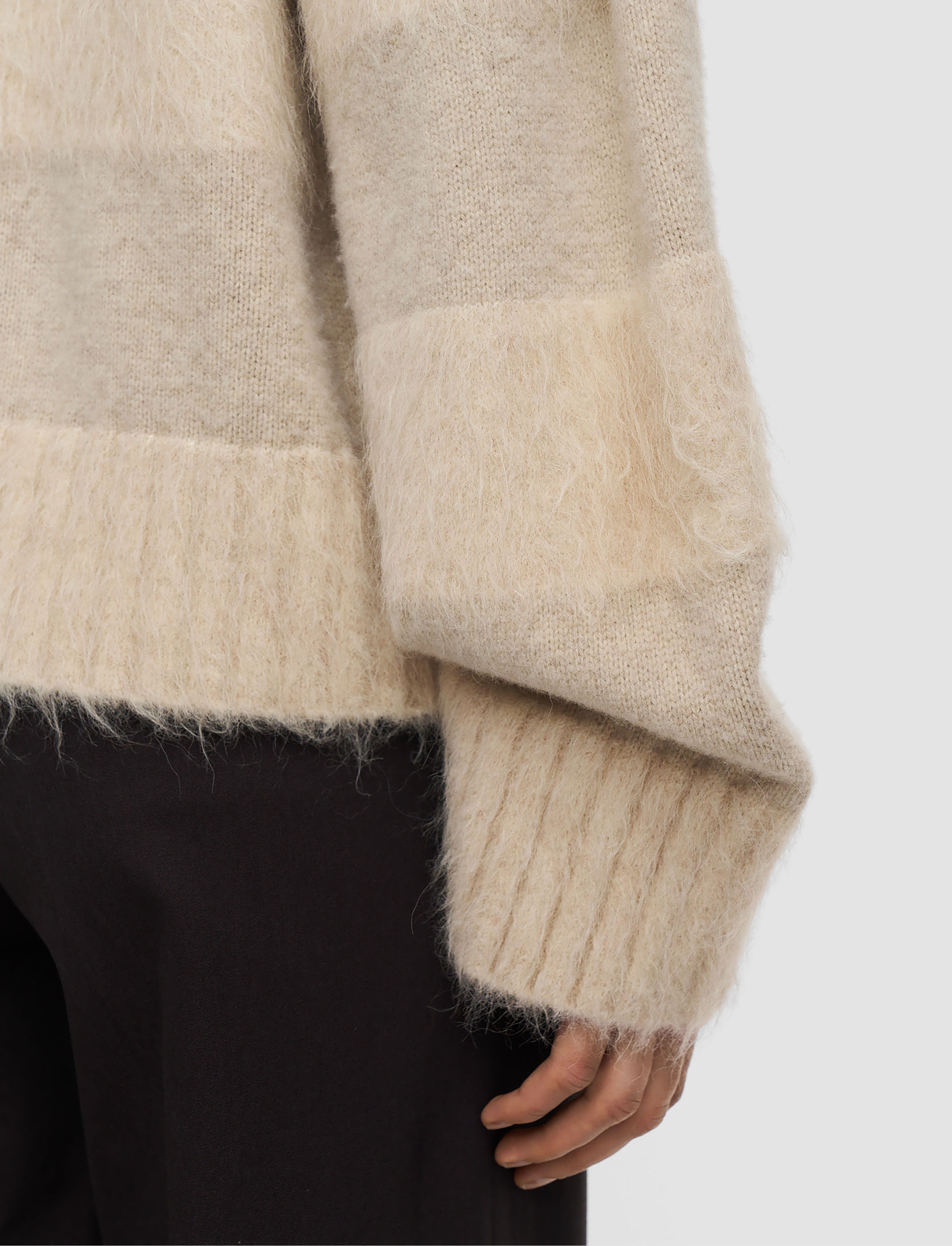 beige-pull-take-raye-en-alpaga-brosse-JOSEPH