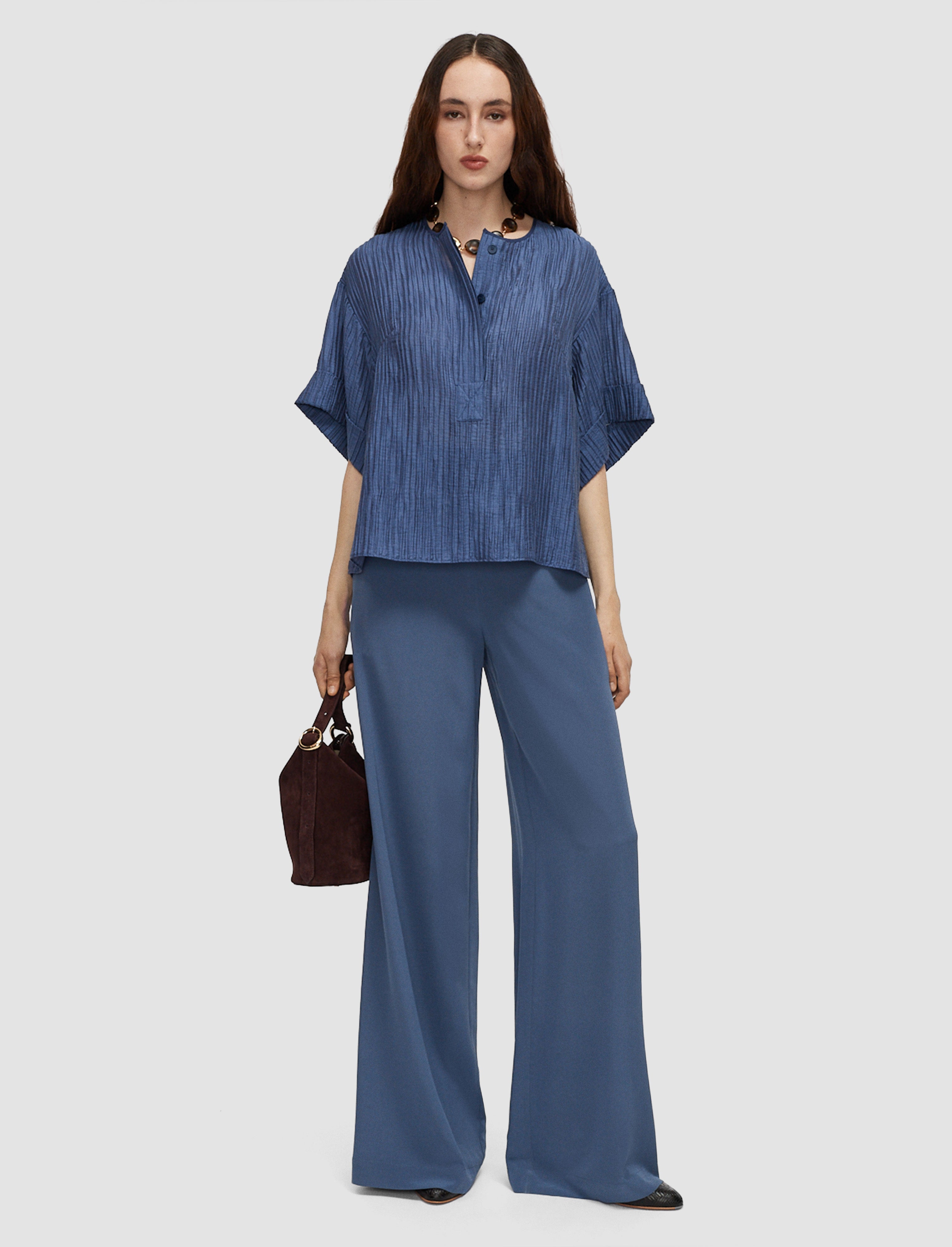 bleu-blouse-yani-en-crepe-froisse-fluide-JOSEPH