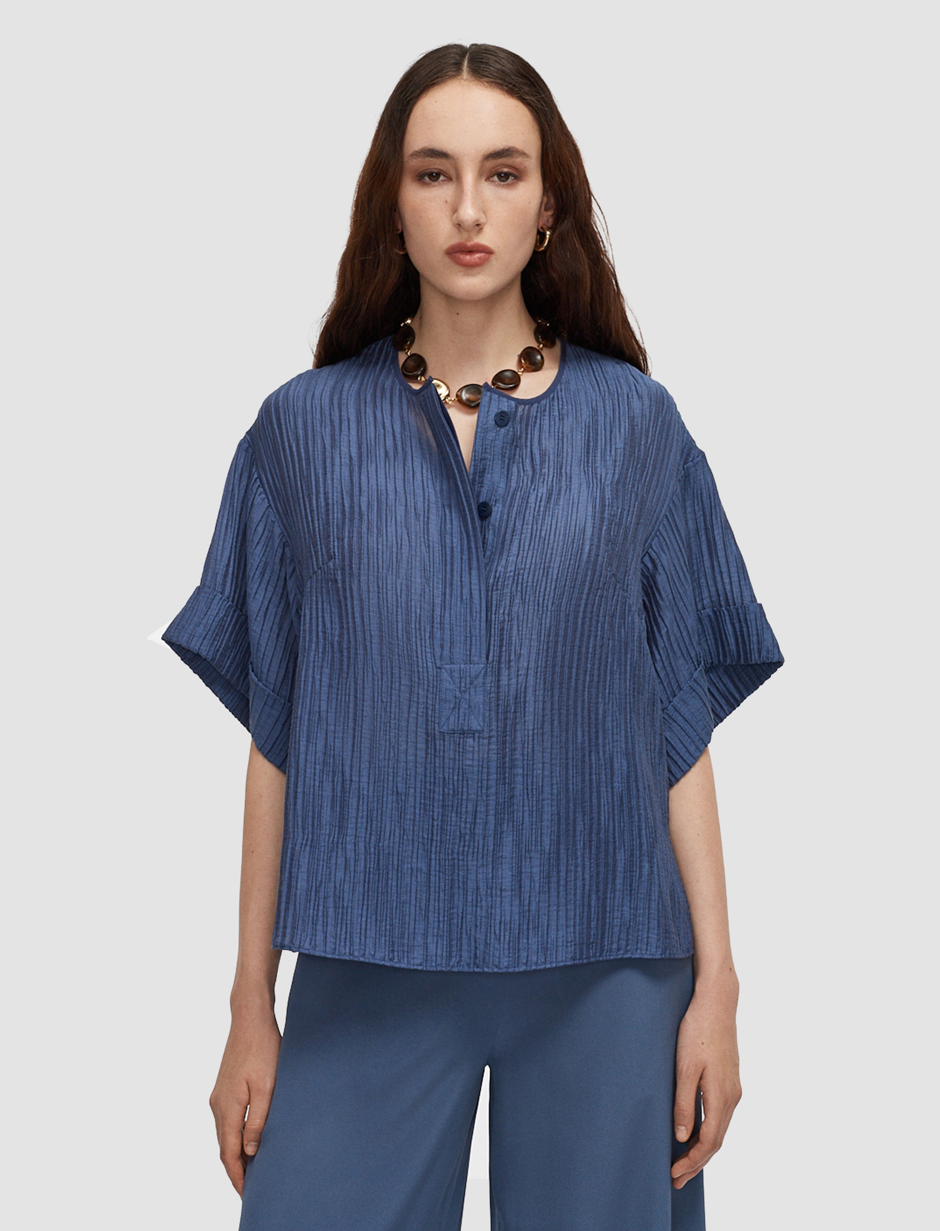 bleu-blouse-yani-en-crepe-froisse-fluide-JOSEPH