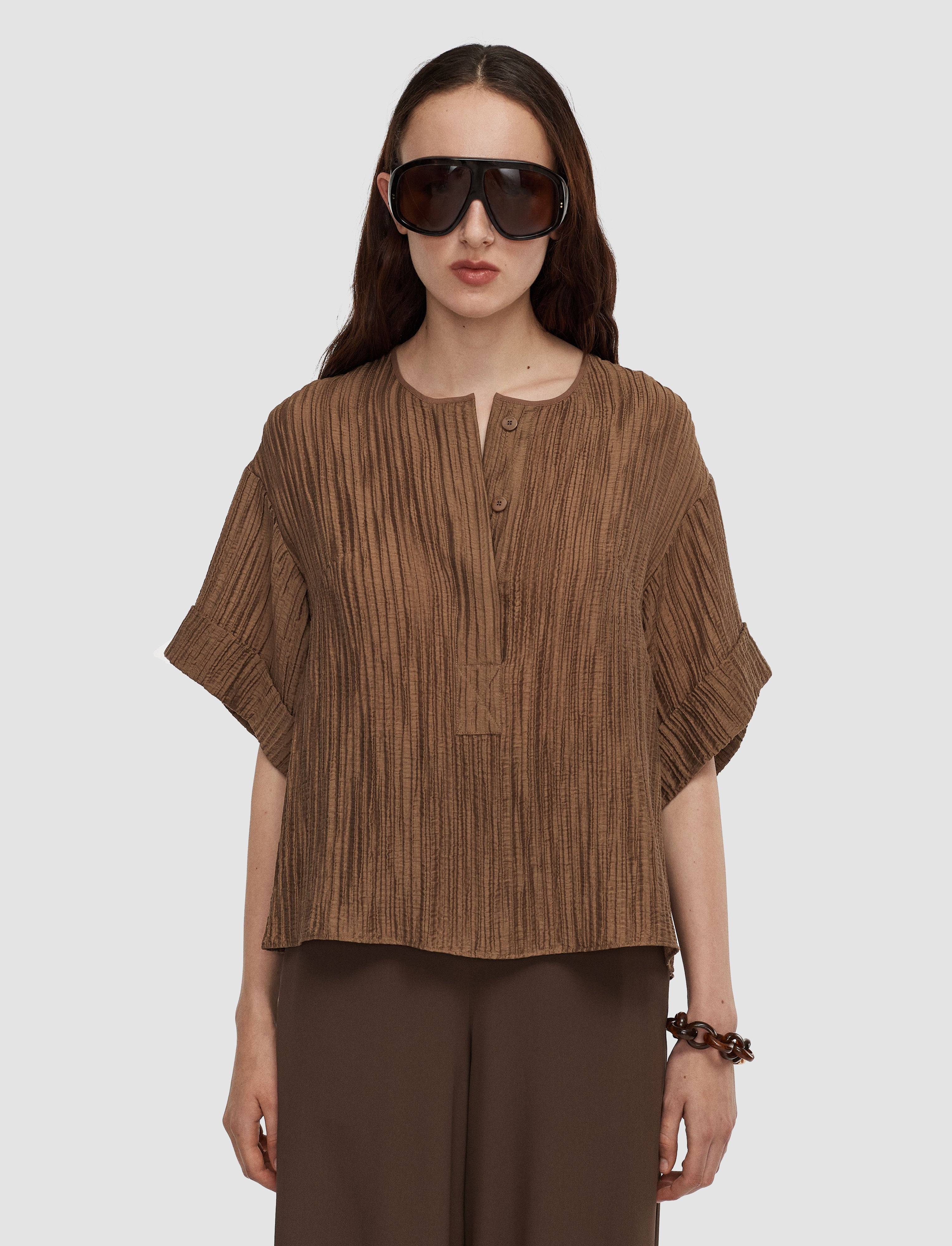 marron-blouse-yani-en-crepe-froisse-fluide-JOSEPH